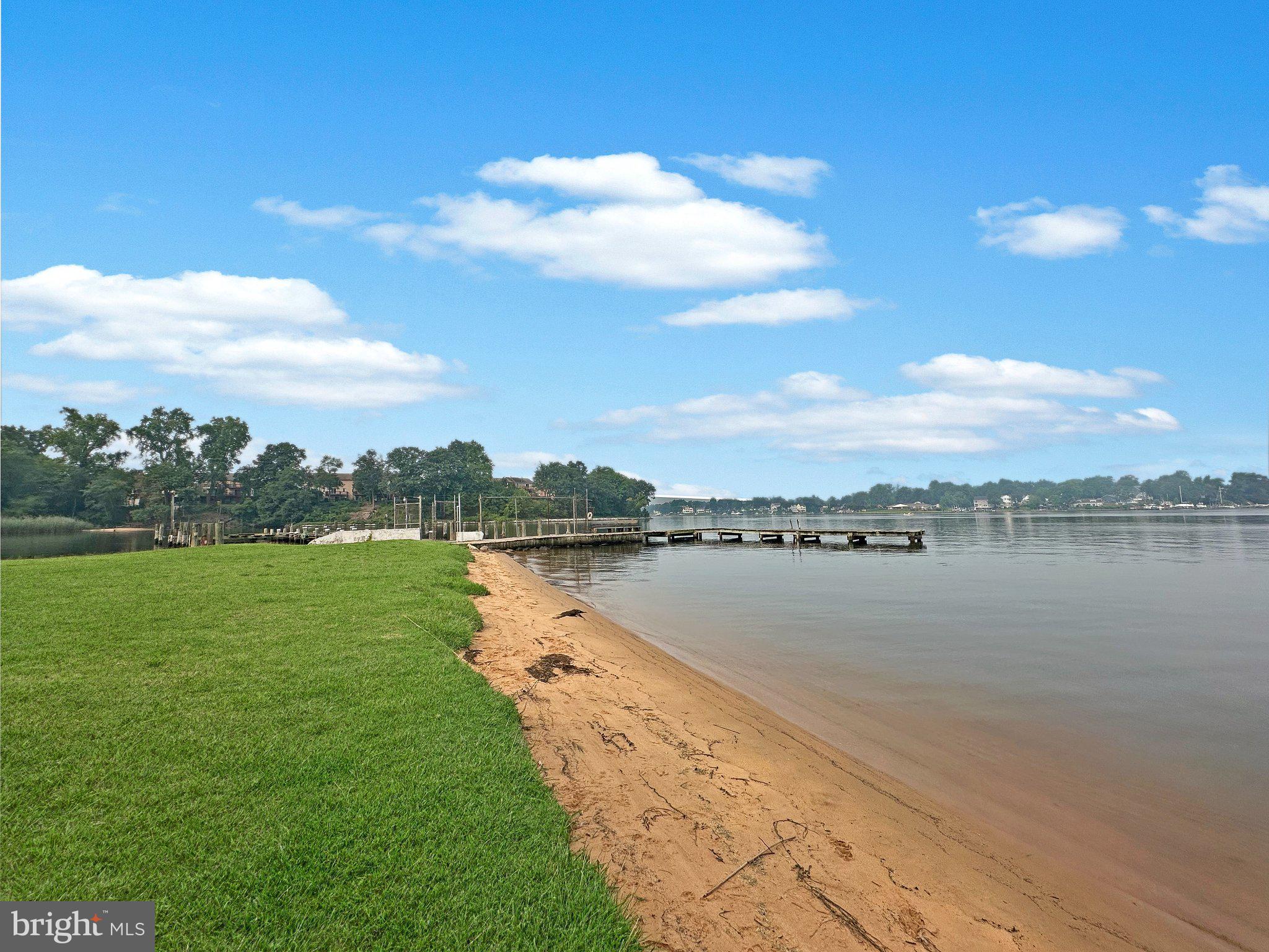 SUNSET BEACH - Residential
