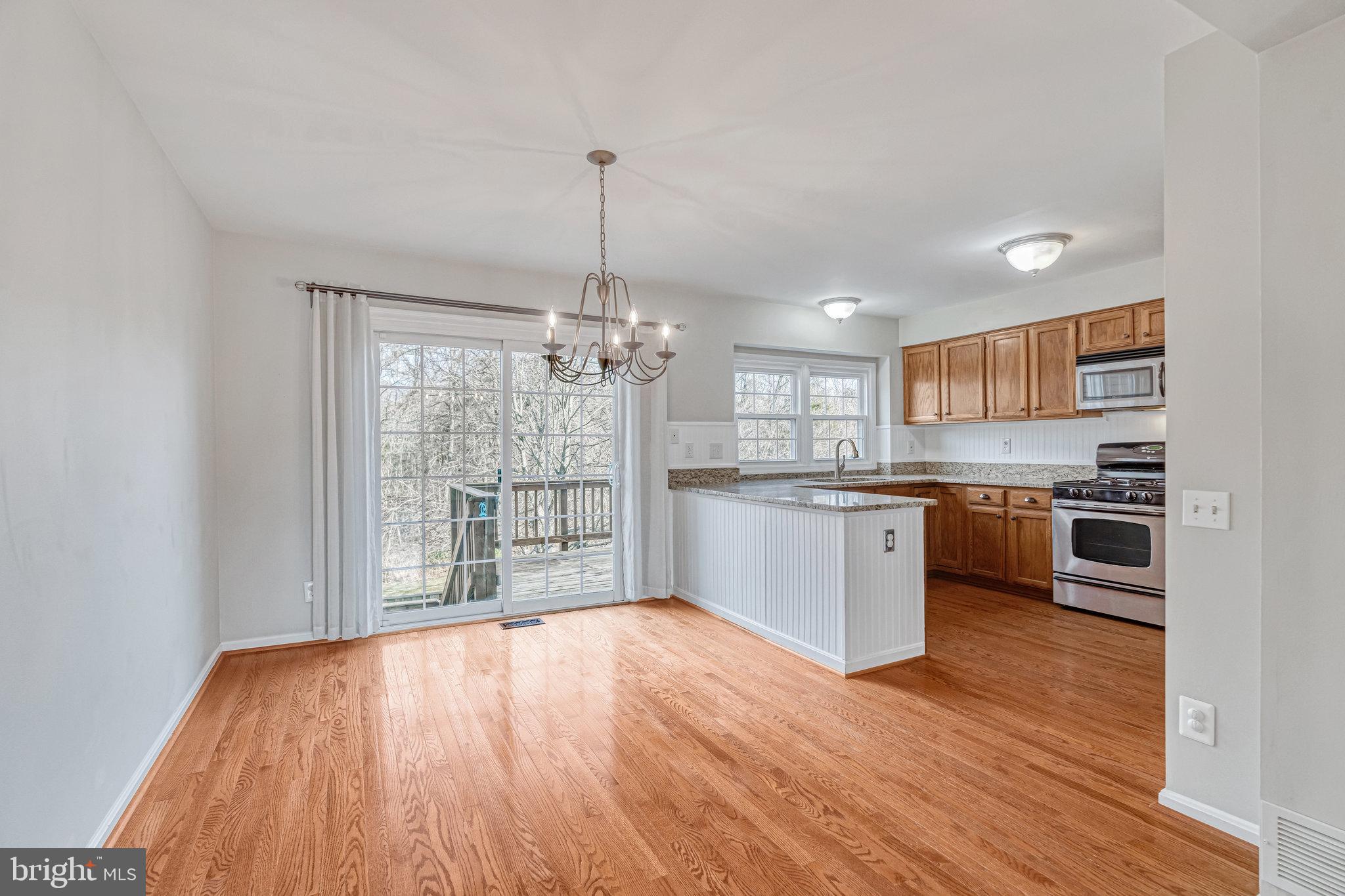 ASHBURN FARM - Residential