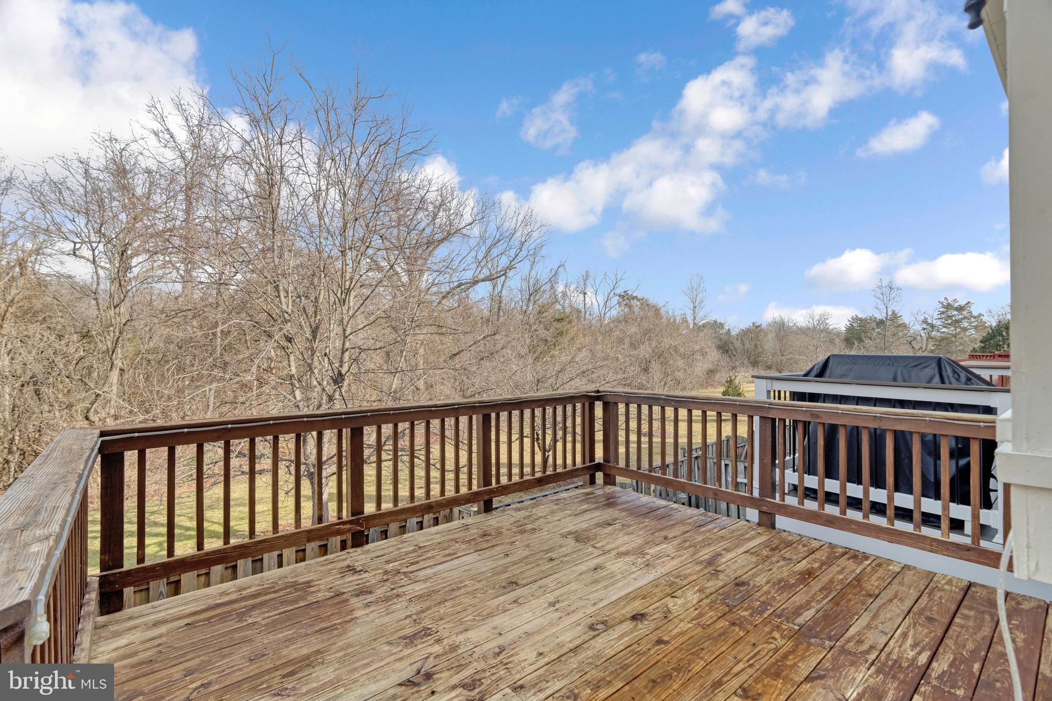 ASHBURN FARM - Residential