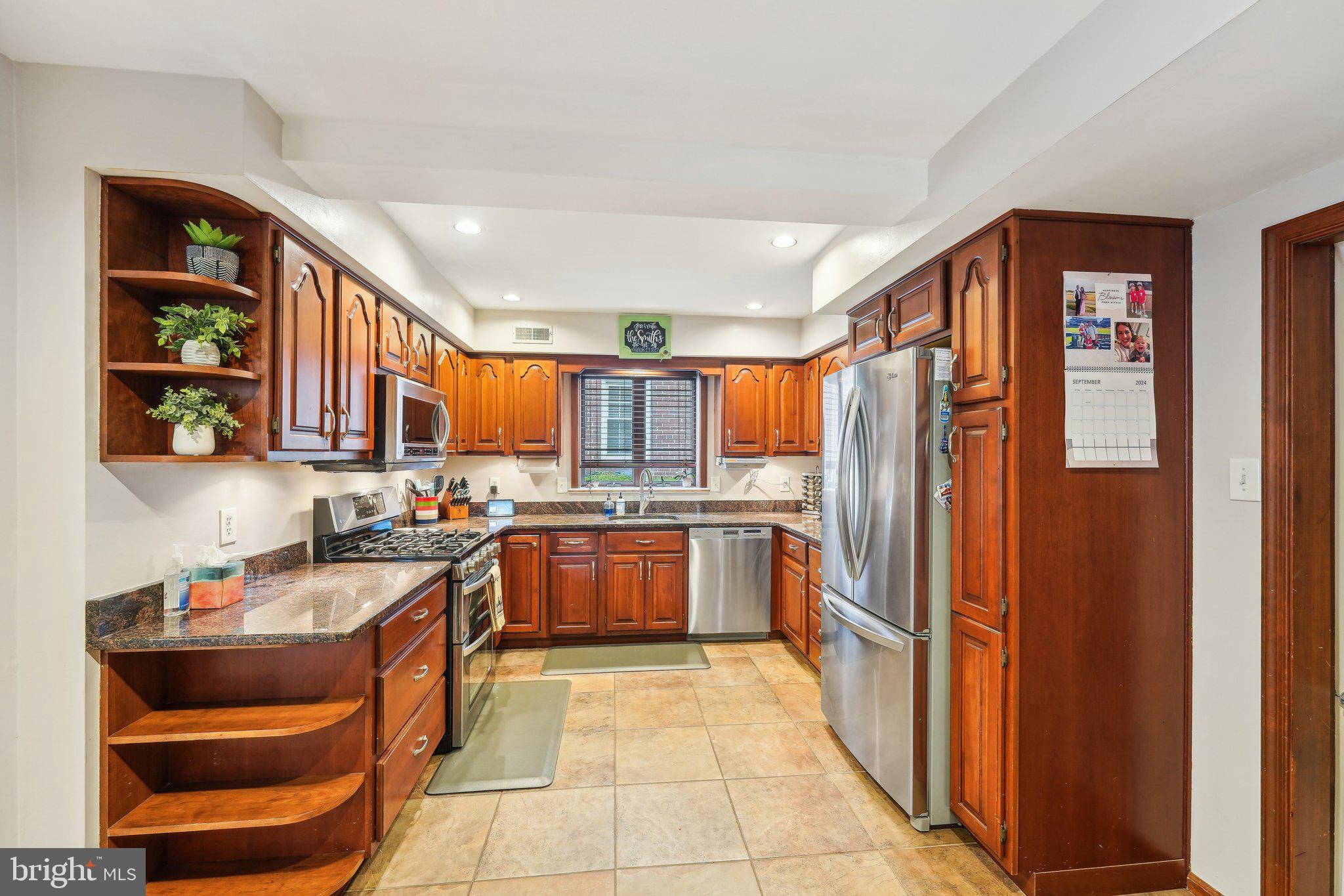 HAVERTOWN - Residential