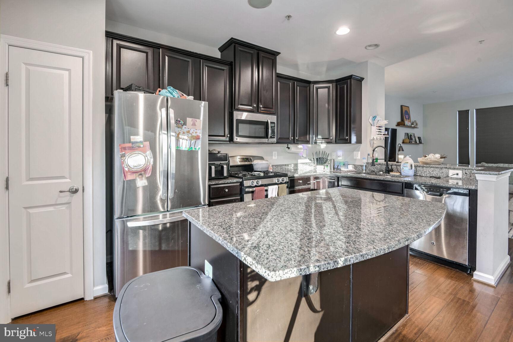 TANYARD SPRINGS TOWNHOMES - Residential