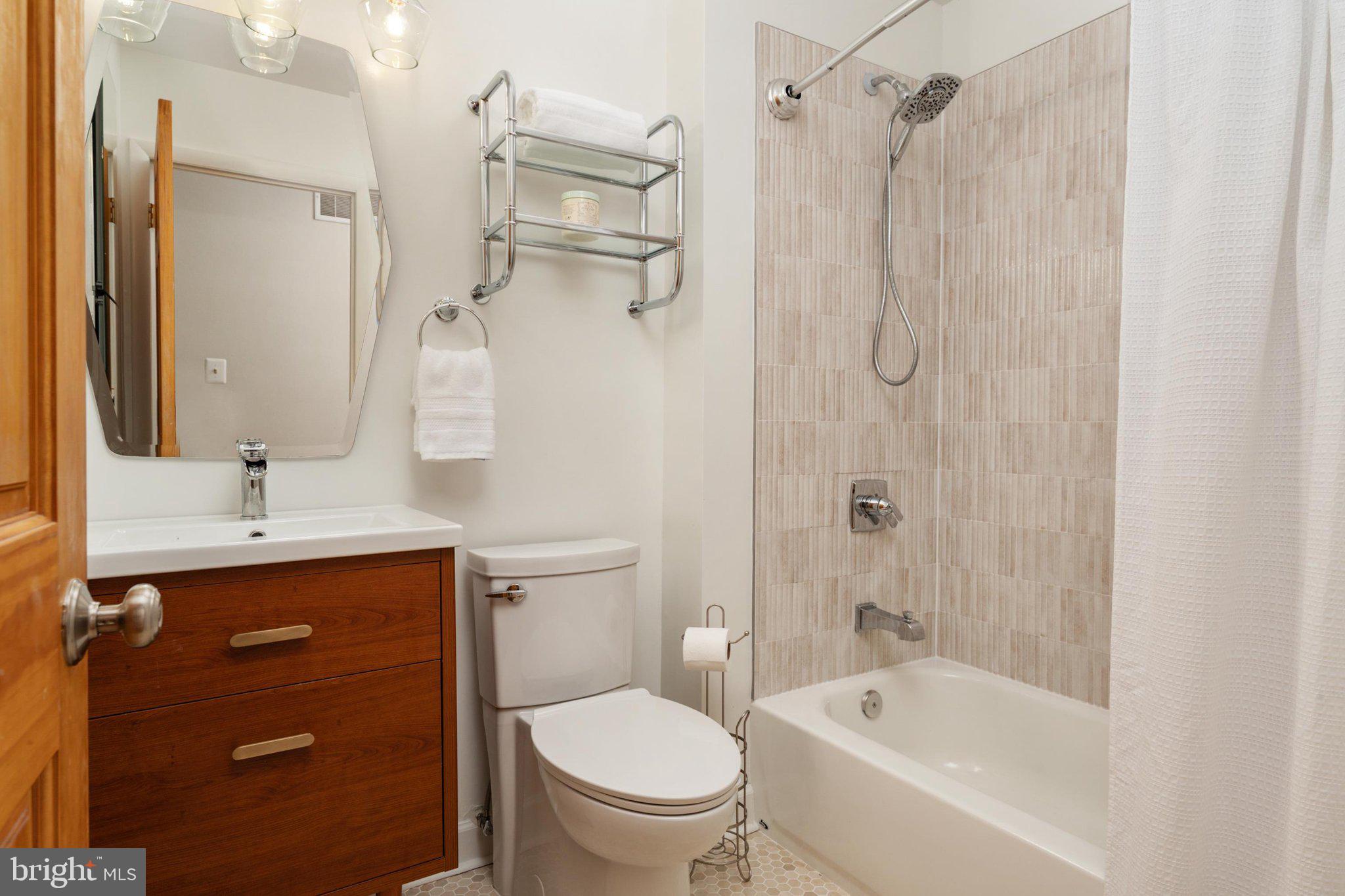 HILLSMERE ESTATES - Residential