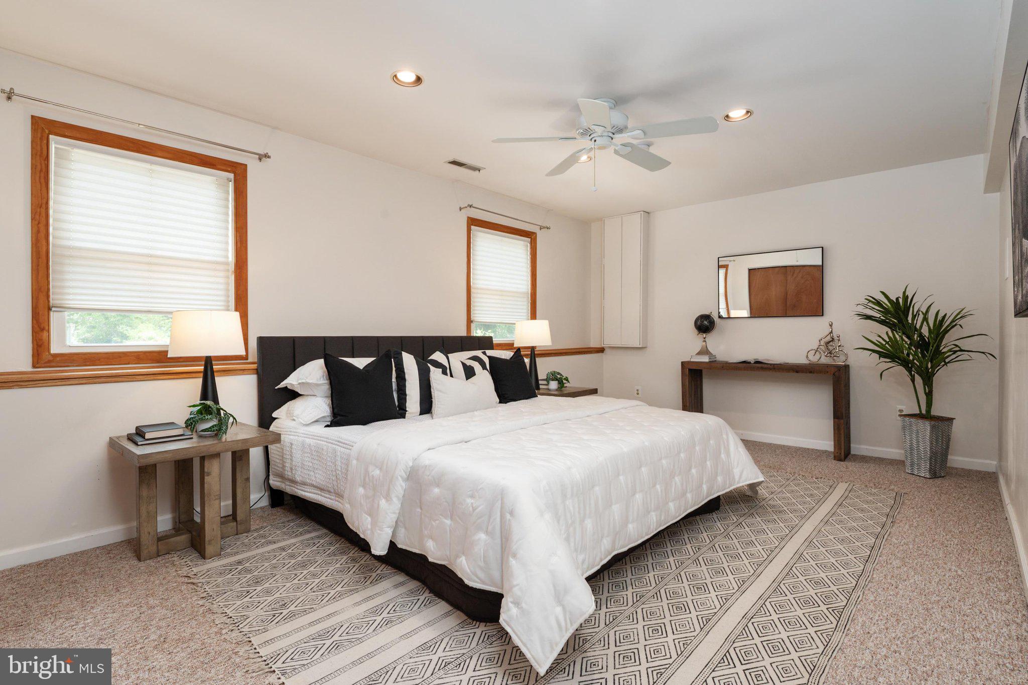 HILLSMERE ESTATES - Residential