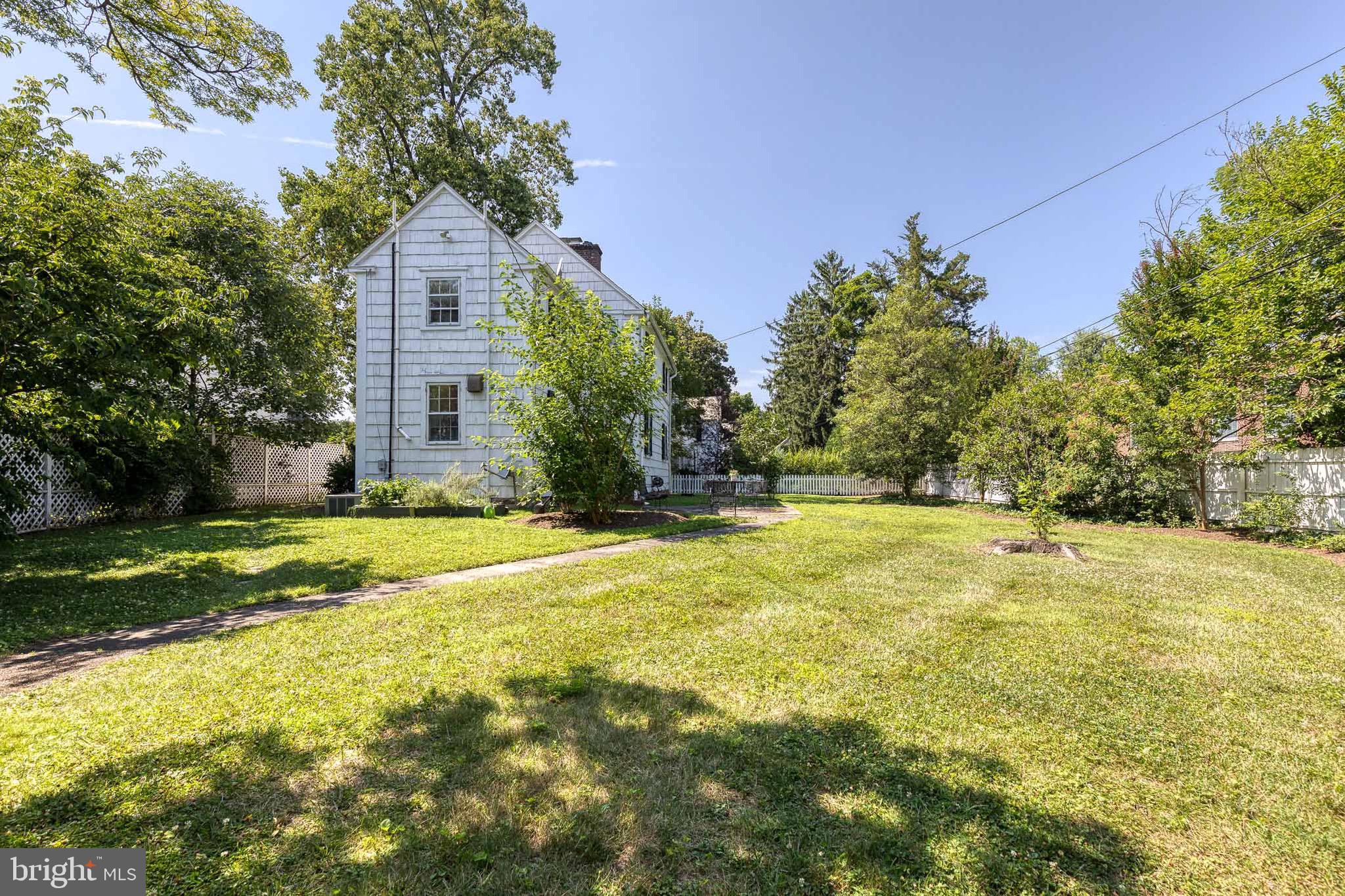 HOMELAND HISTORIC DISTRICT - Residential