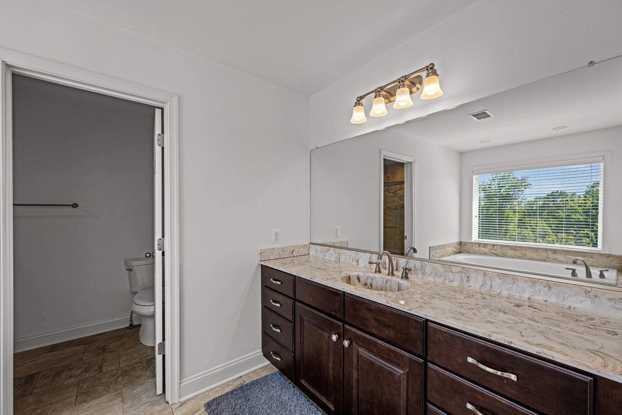 HARDING WOODS - Residential