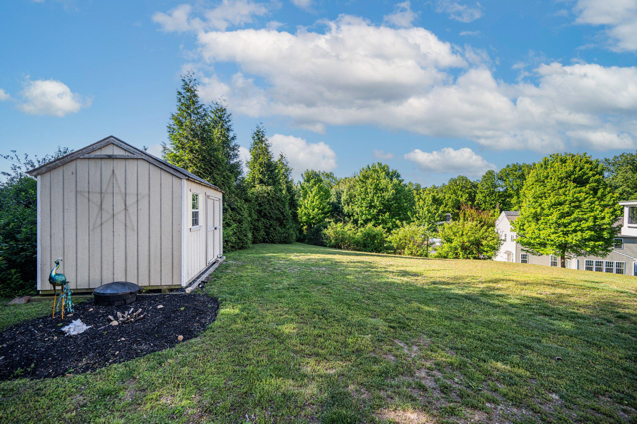 HARDING WOODS - Residential