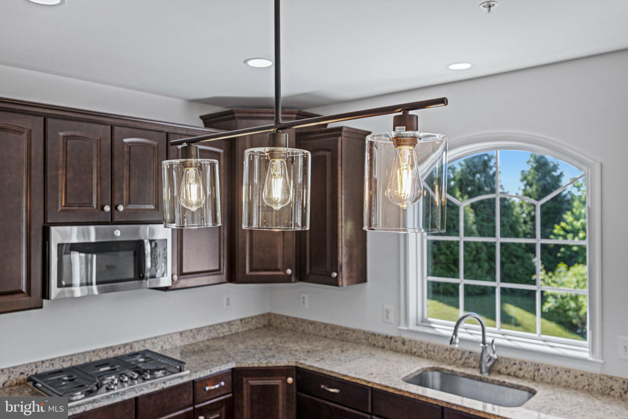 HARDING WOODS - Residential