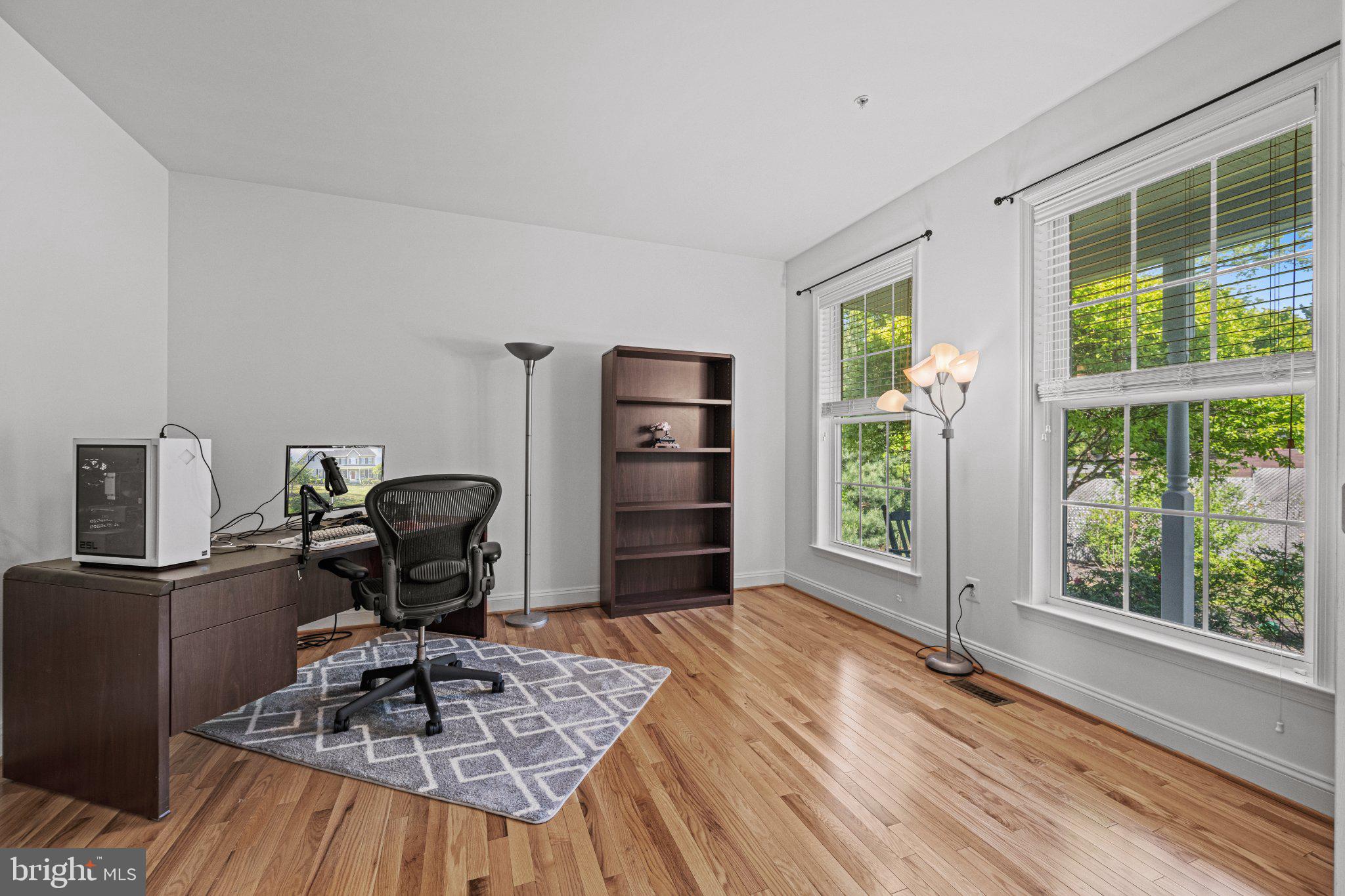 HARDING WOODS - Residential