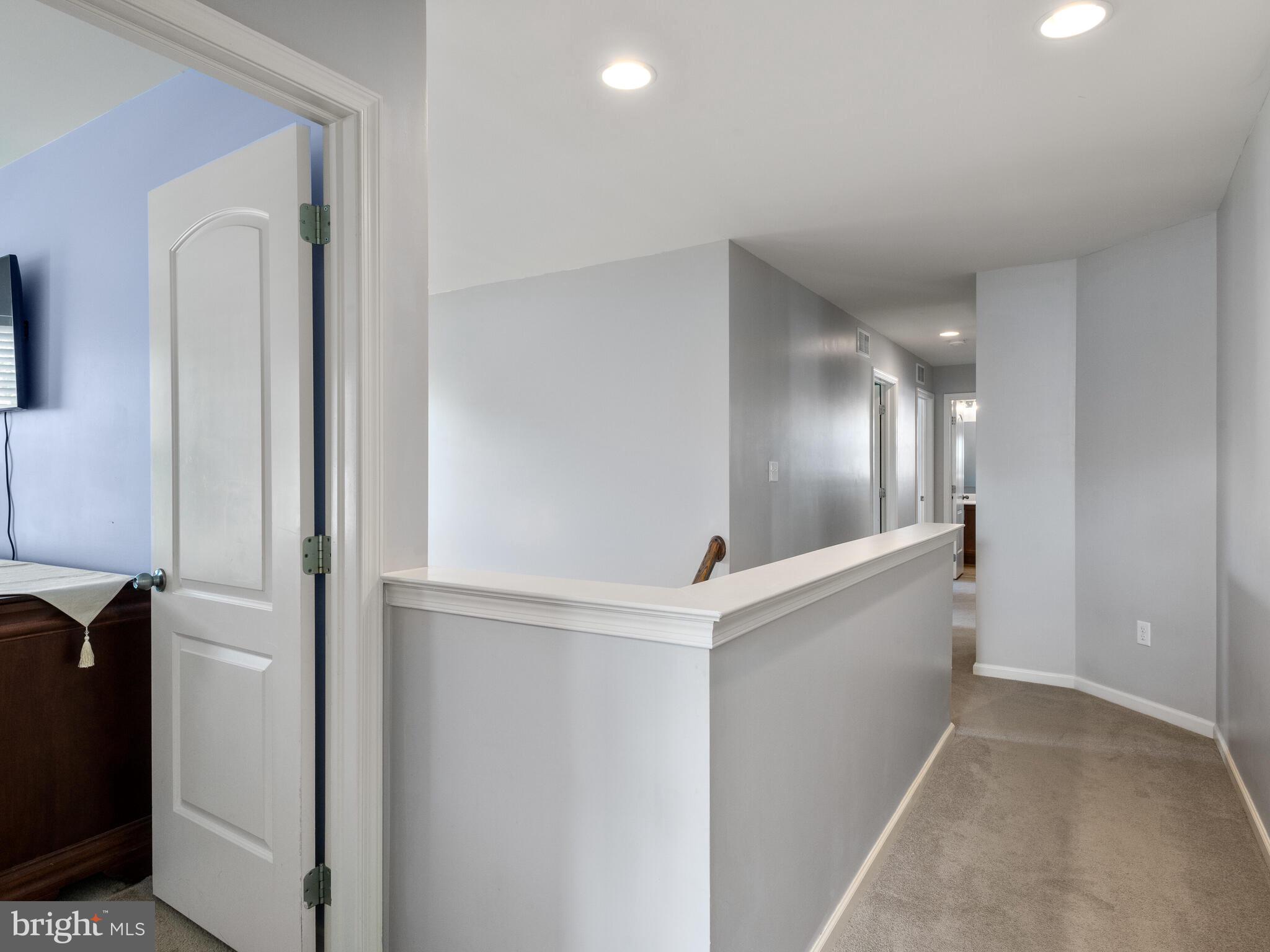 MOUNTAINVIEW - Residential
