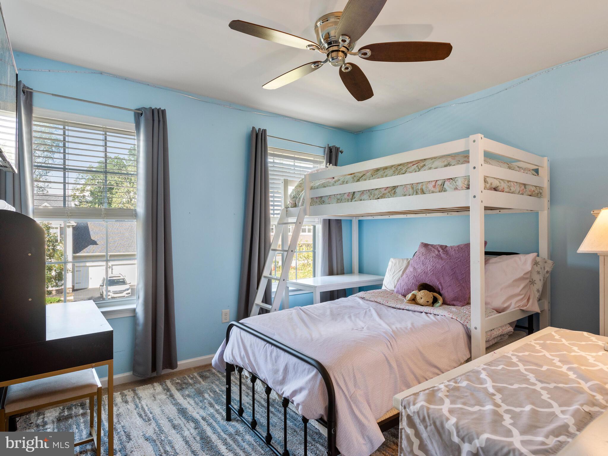 MOUNTAINVIEW - Residential