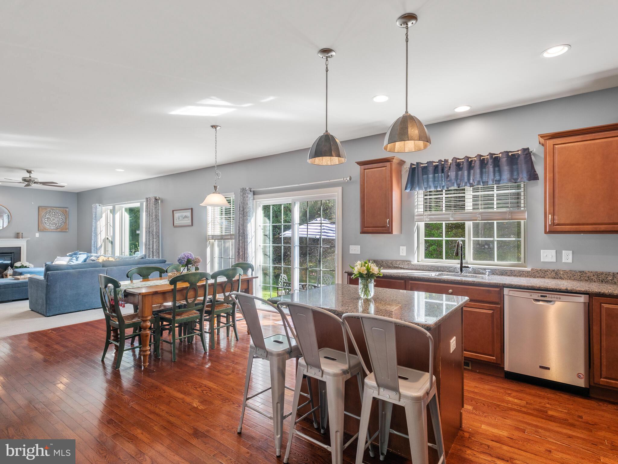 MOUNTAINVIEW - Residential
