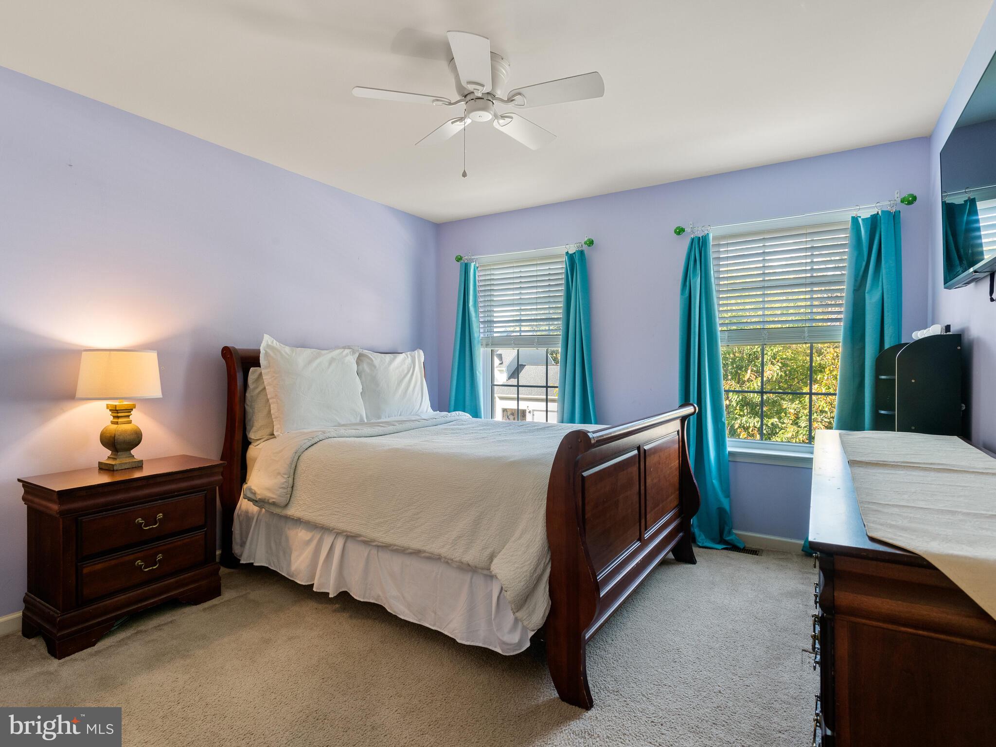 MOUNTAINVIEW - Residential