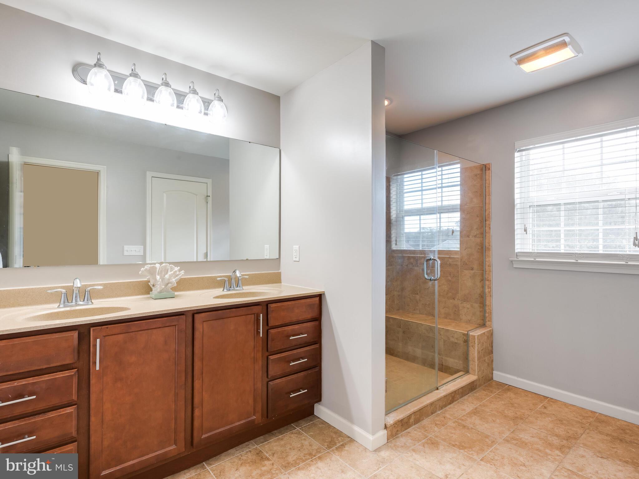 MOUNTAINVIEW - Residential