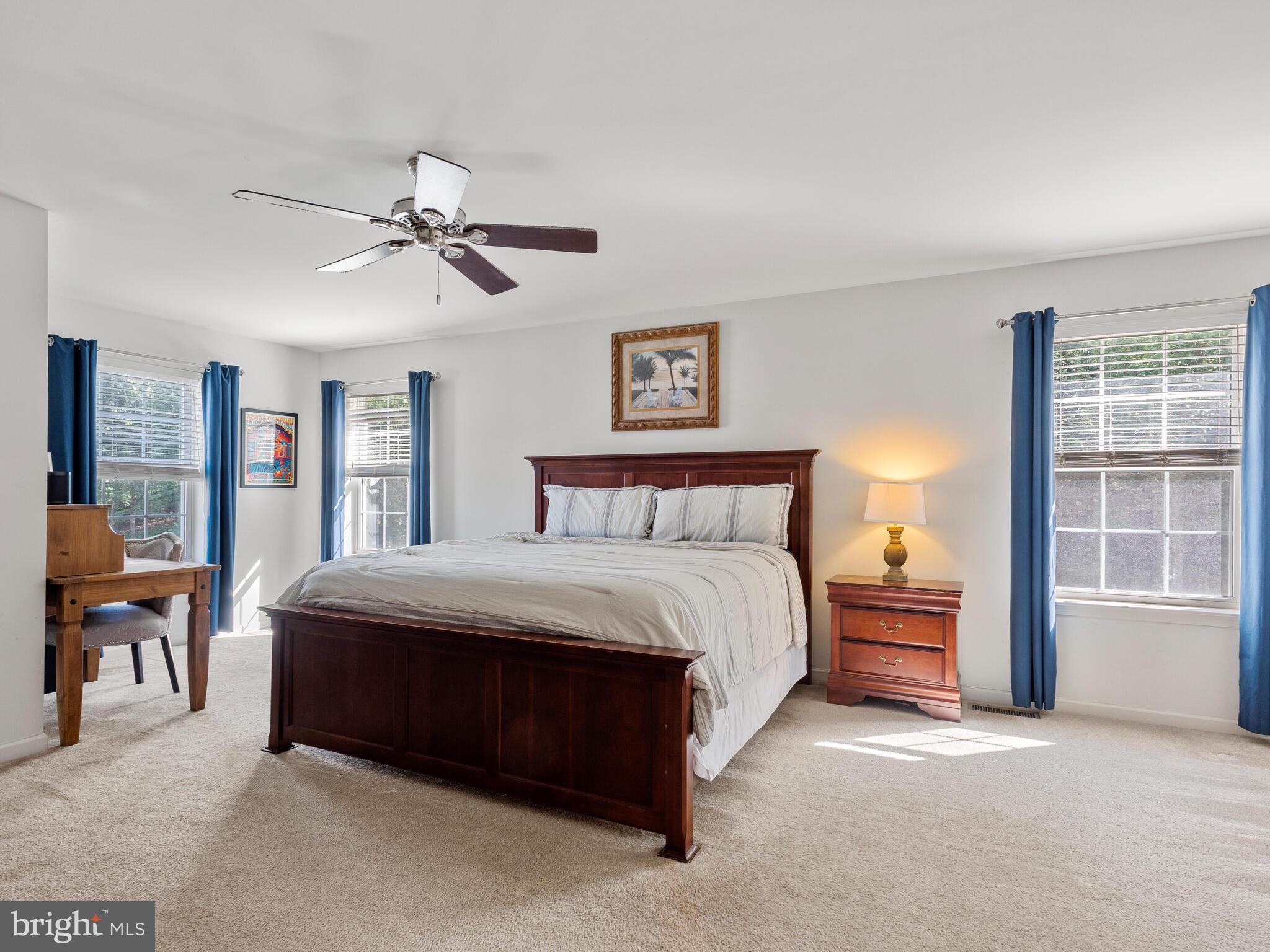 MOUNTAINVIEW - Residential