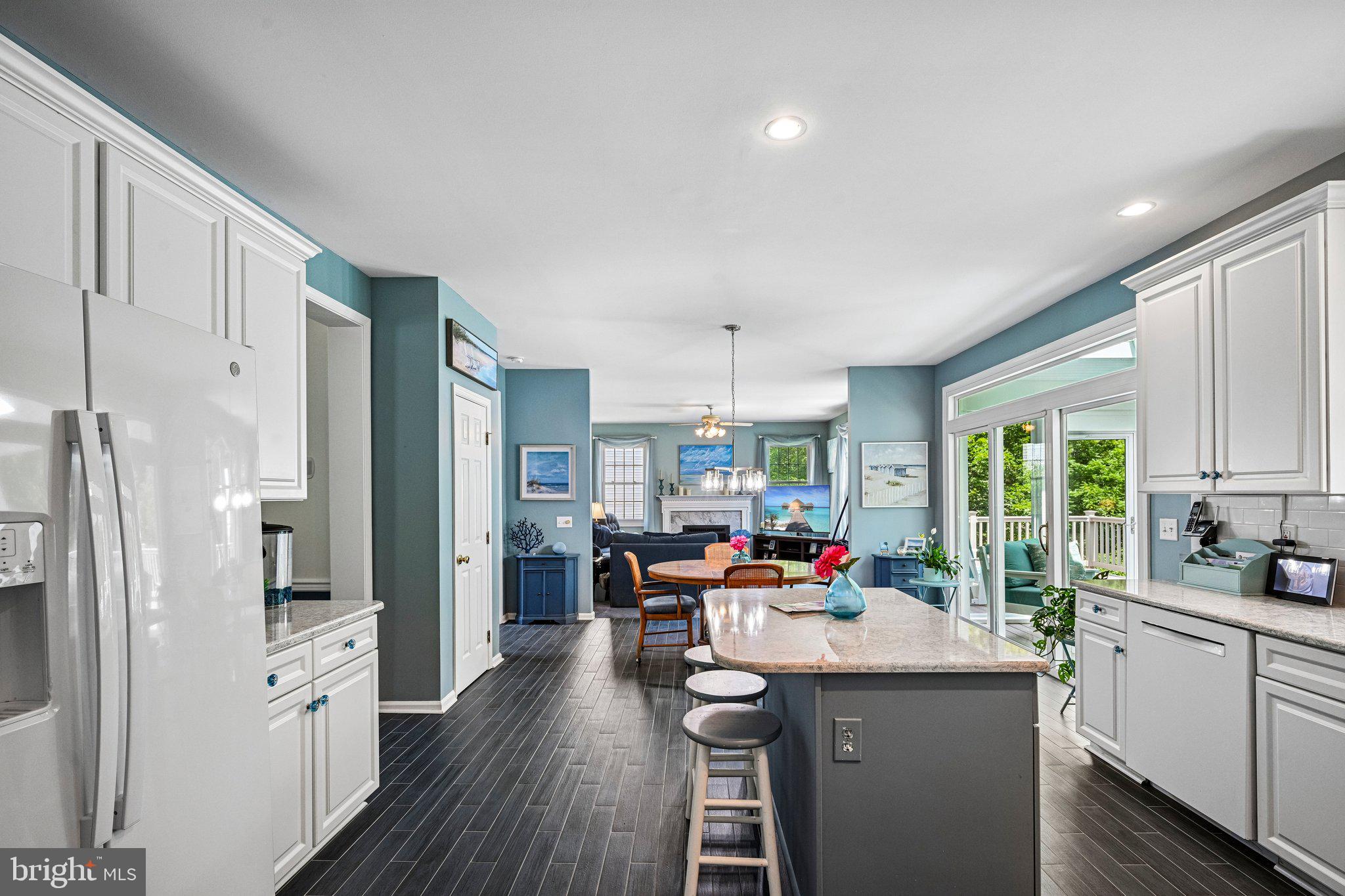 SOMERSET LAKE - Residential