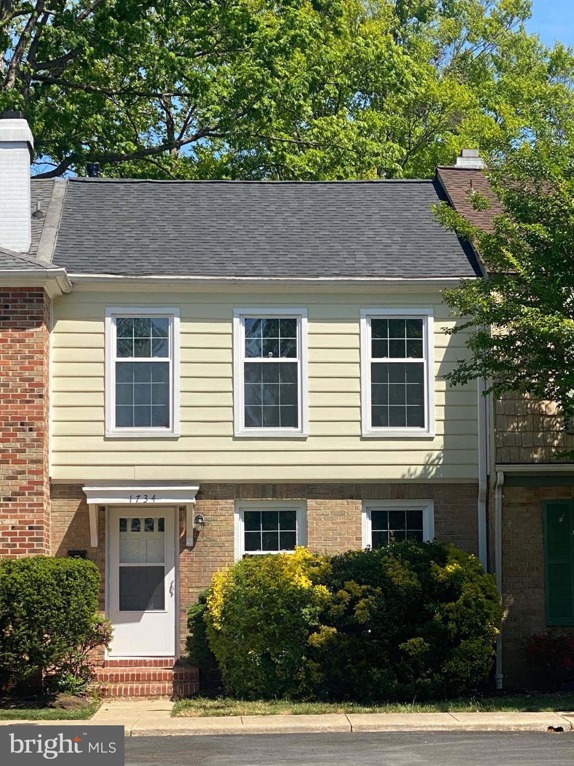 GEORGETOWN HOUSES - Residential