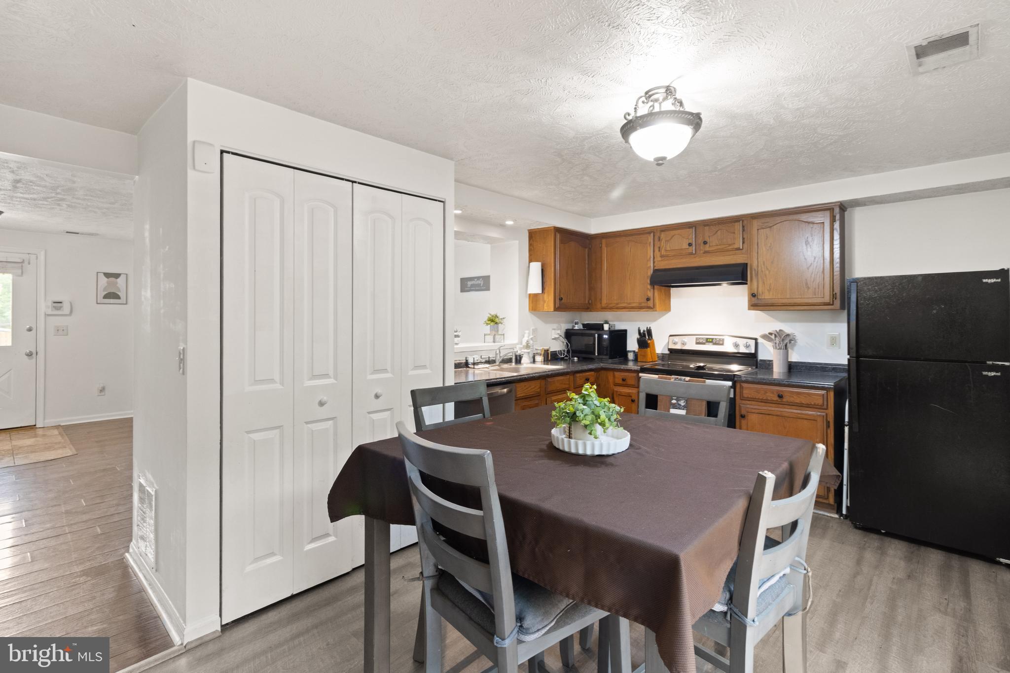 LIBERTY PLACE - Residential