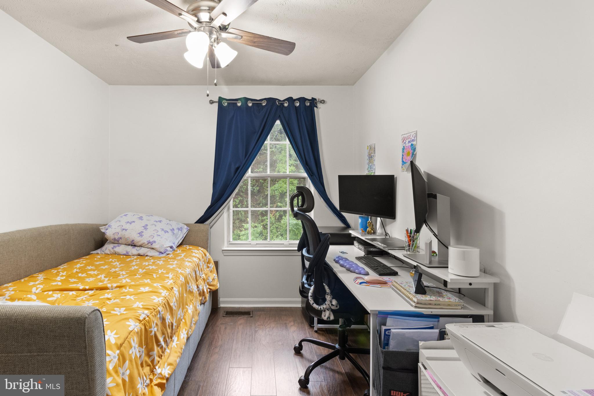LIBERTY PLACE - Residential