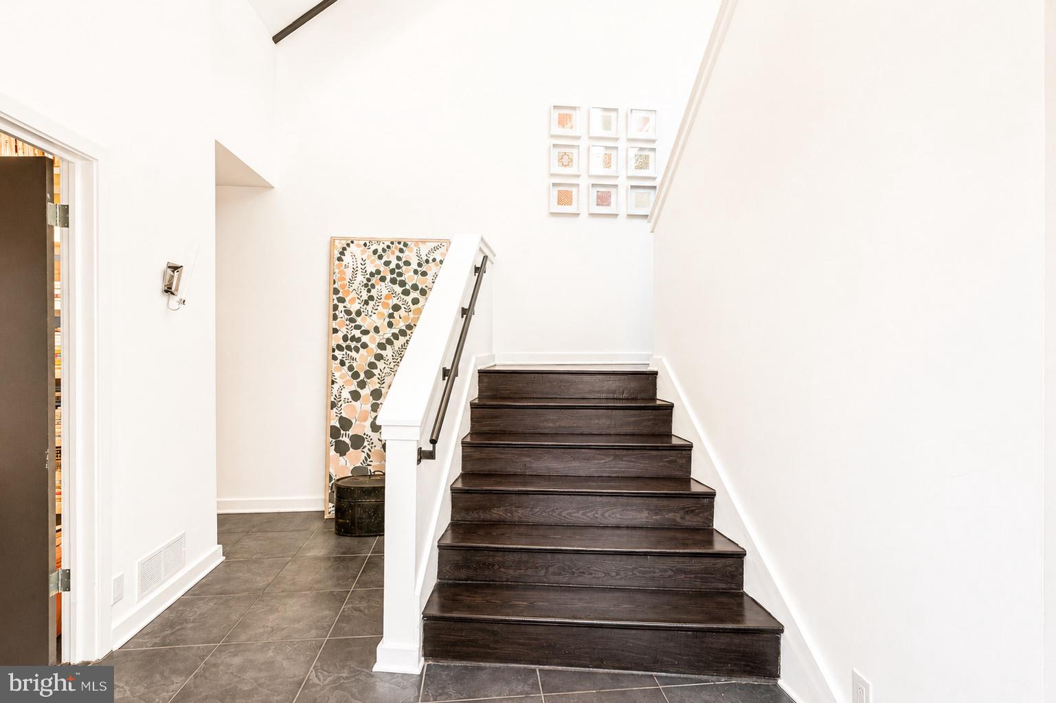 FAIRMOUNT - Residential