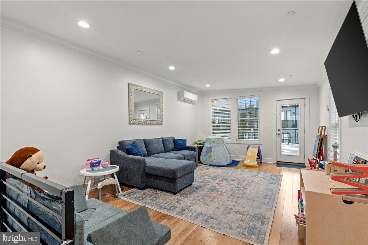 BREWERS HILL - Residential