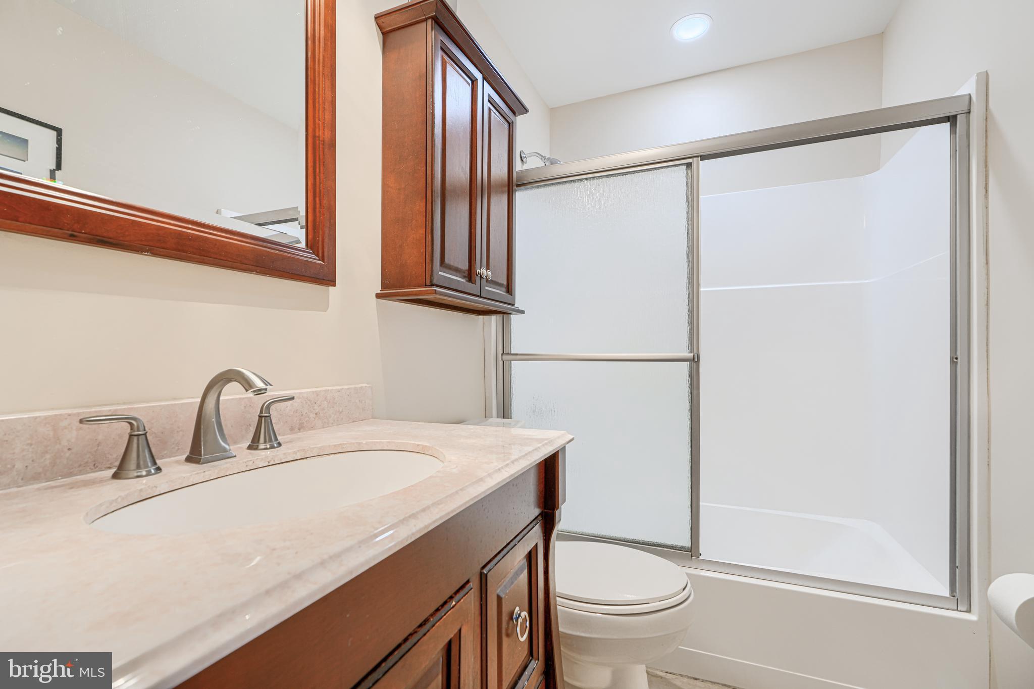 DULANEY TOWERS - Residential
