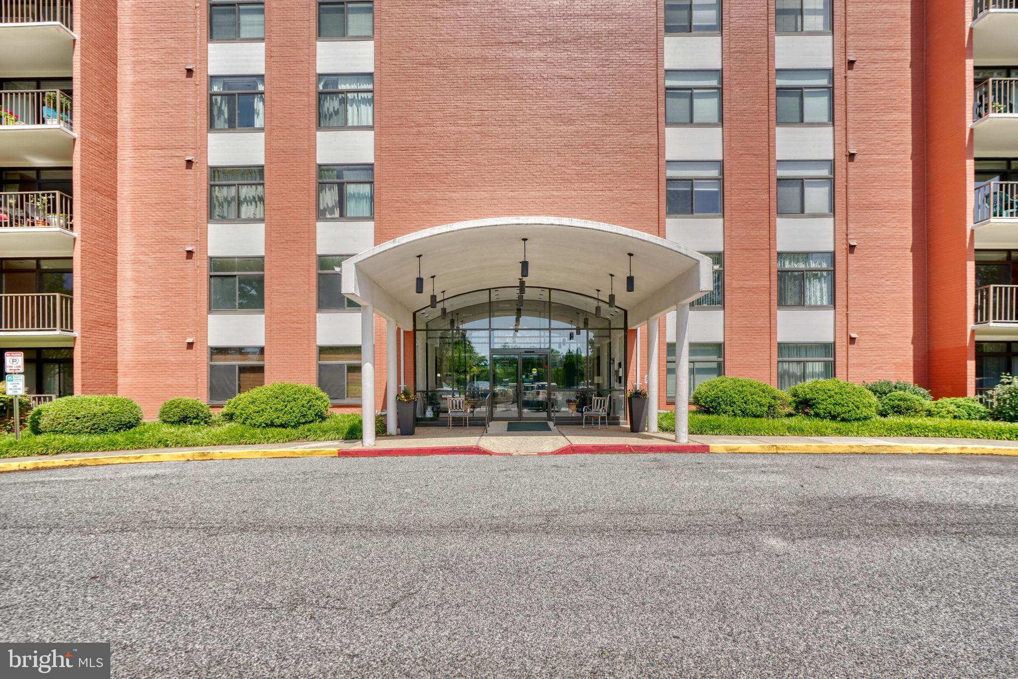 DULANEY TOWERS - Residential