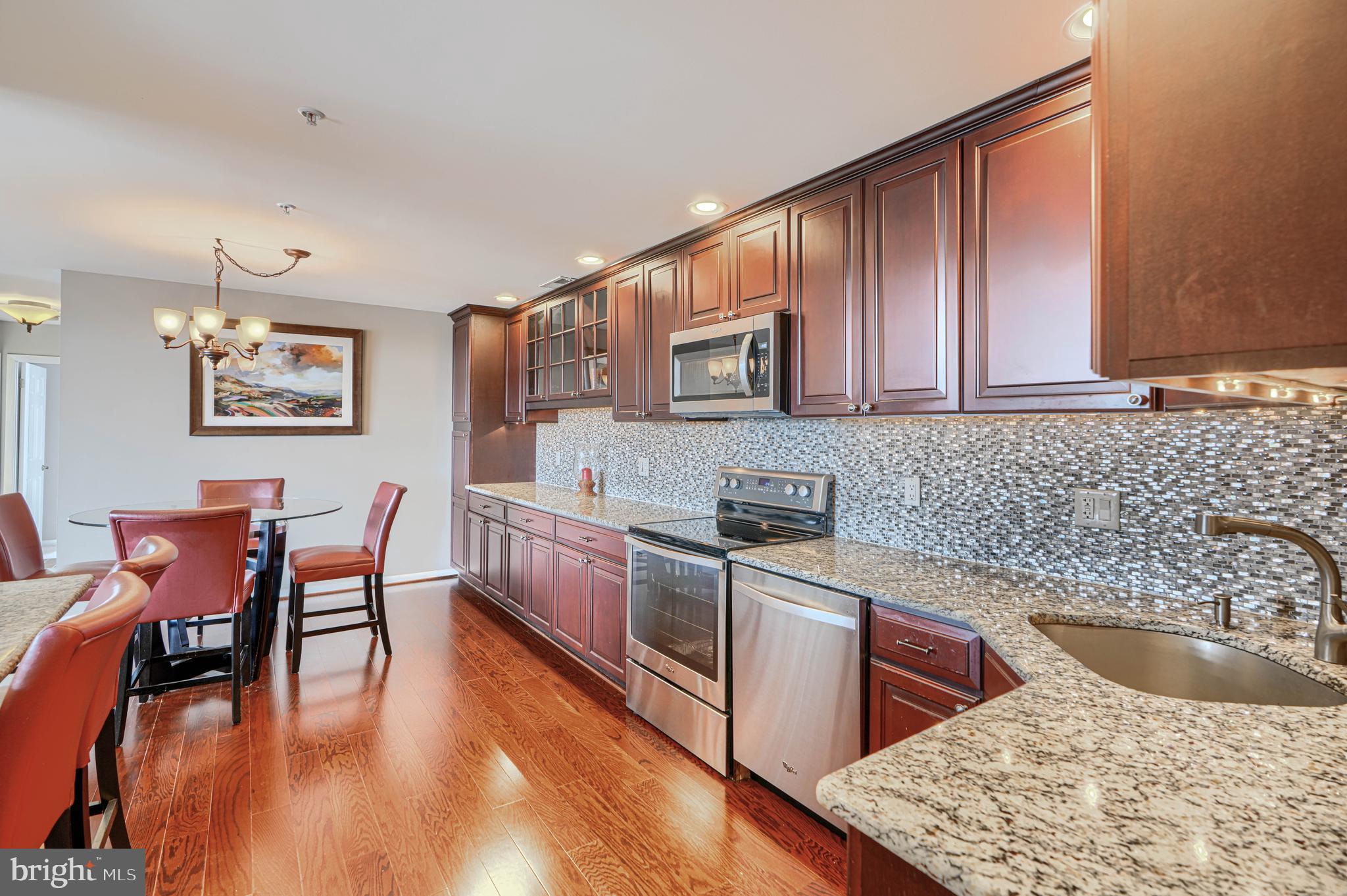 DULANEY TOWERS - Residential