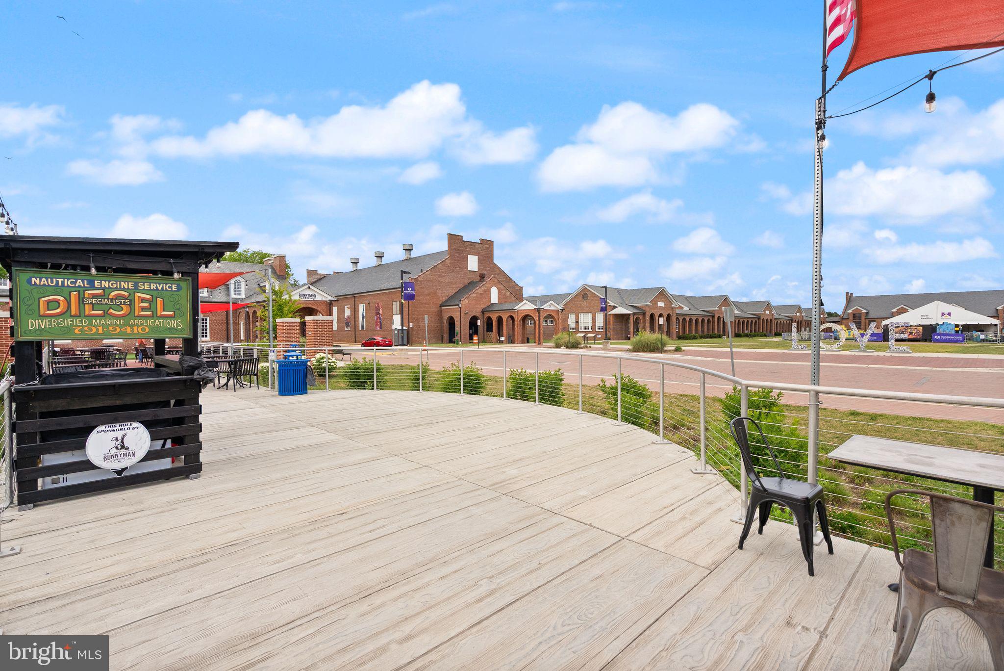 LAUREL HILL LANDBAY - Residential