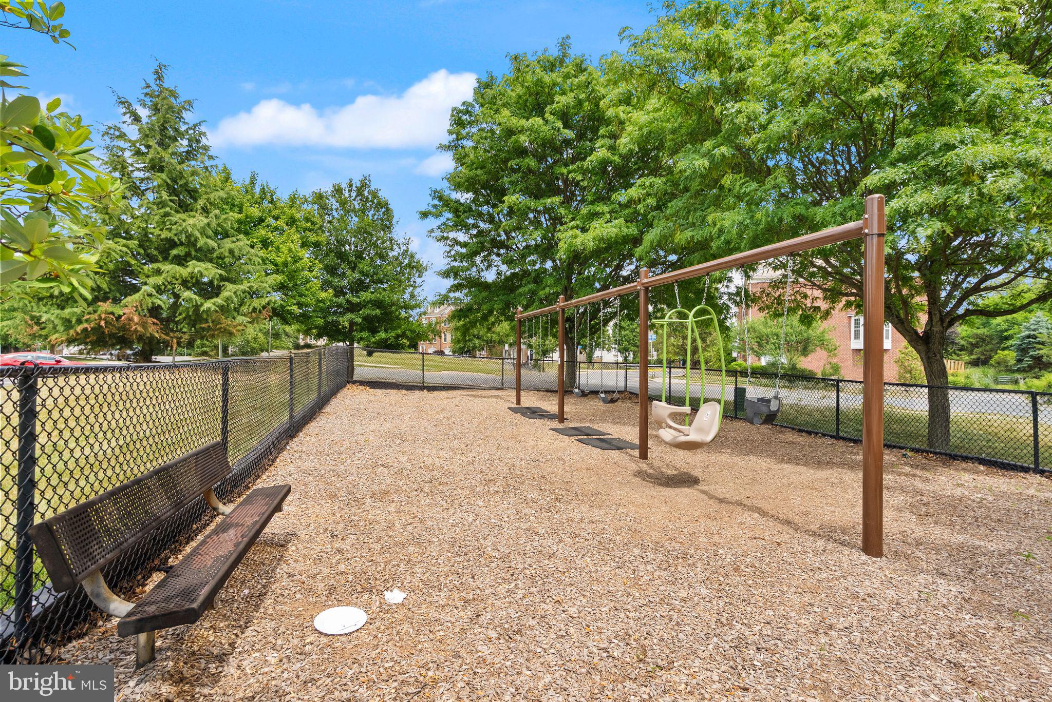 LAUREL HILL LANDBAY - Residential