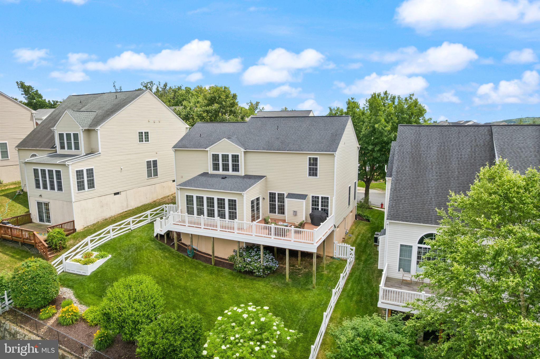 LAUREL HILL LANDBAY - Residential