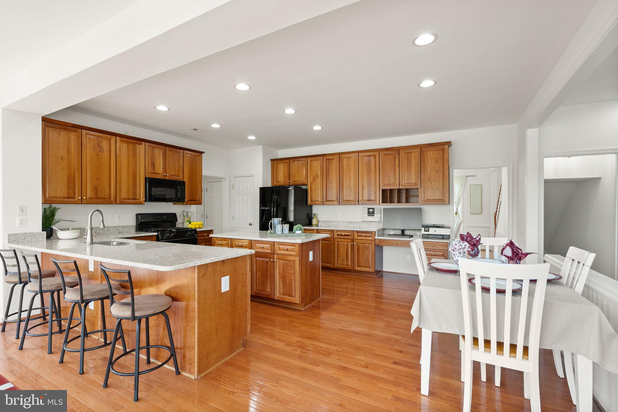 LAUREL HILL LANDBAY - Residential