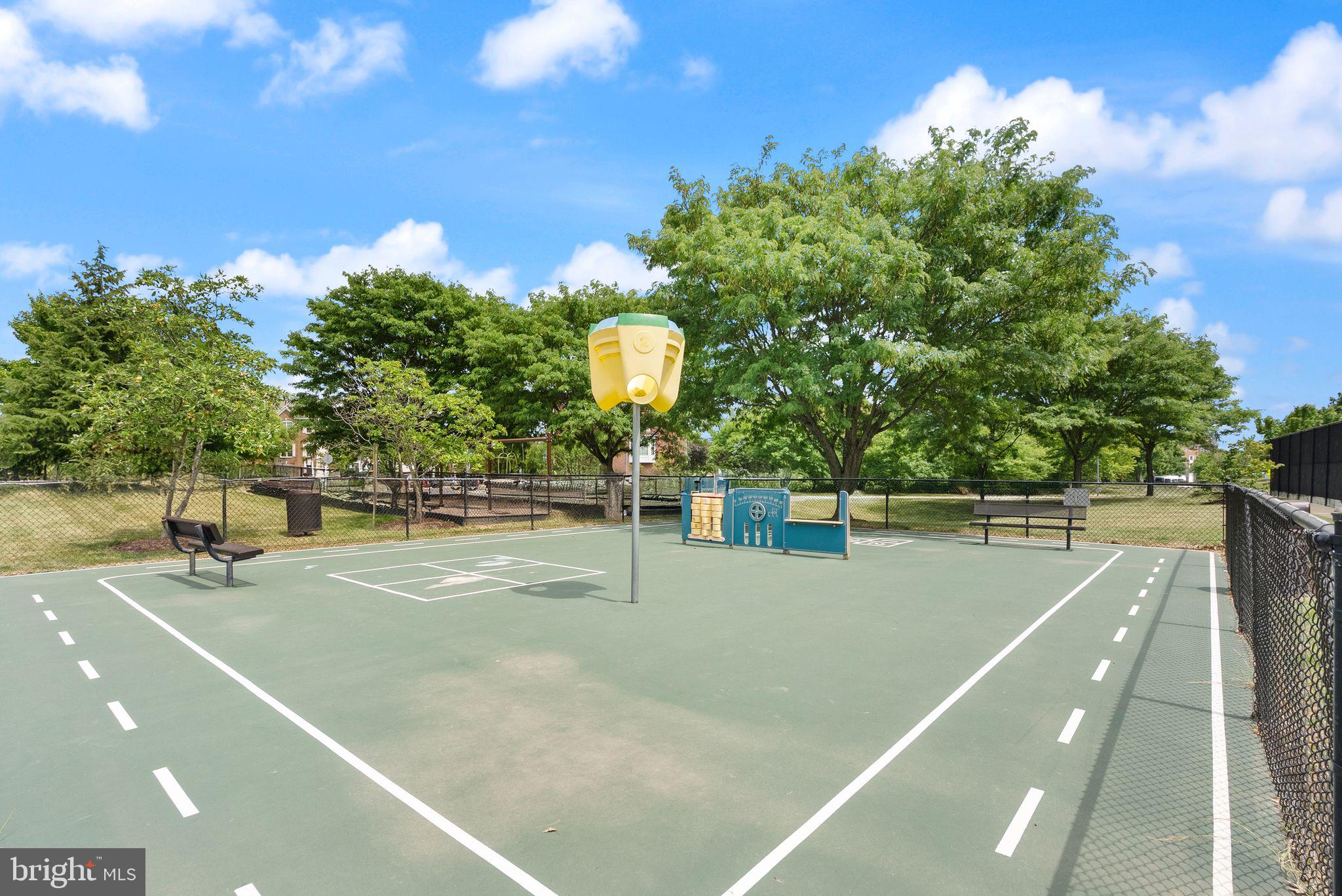 LAUREL HILL LANDBAY - Residential