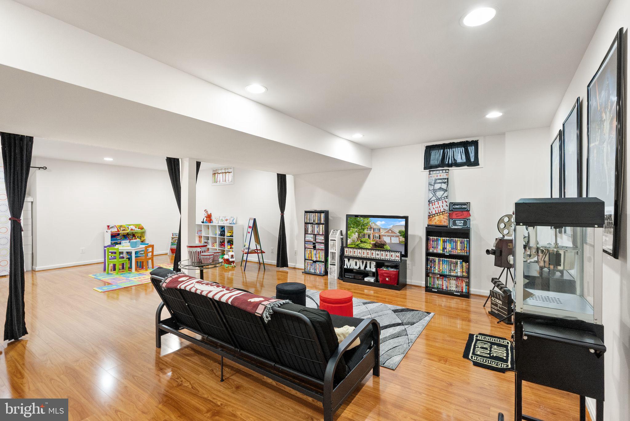 LAUREL HILL LANDBAY - Residential