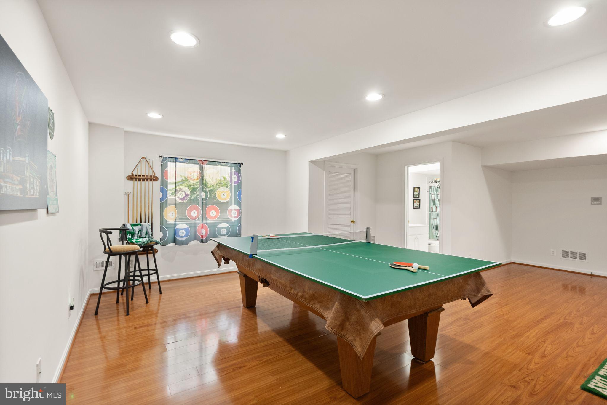 LAUREL HILL LANDBAY - Residential