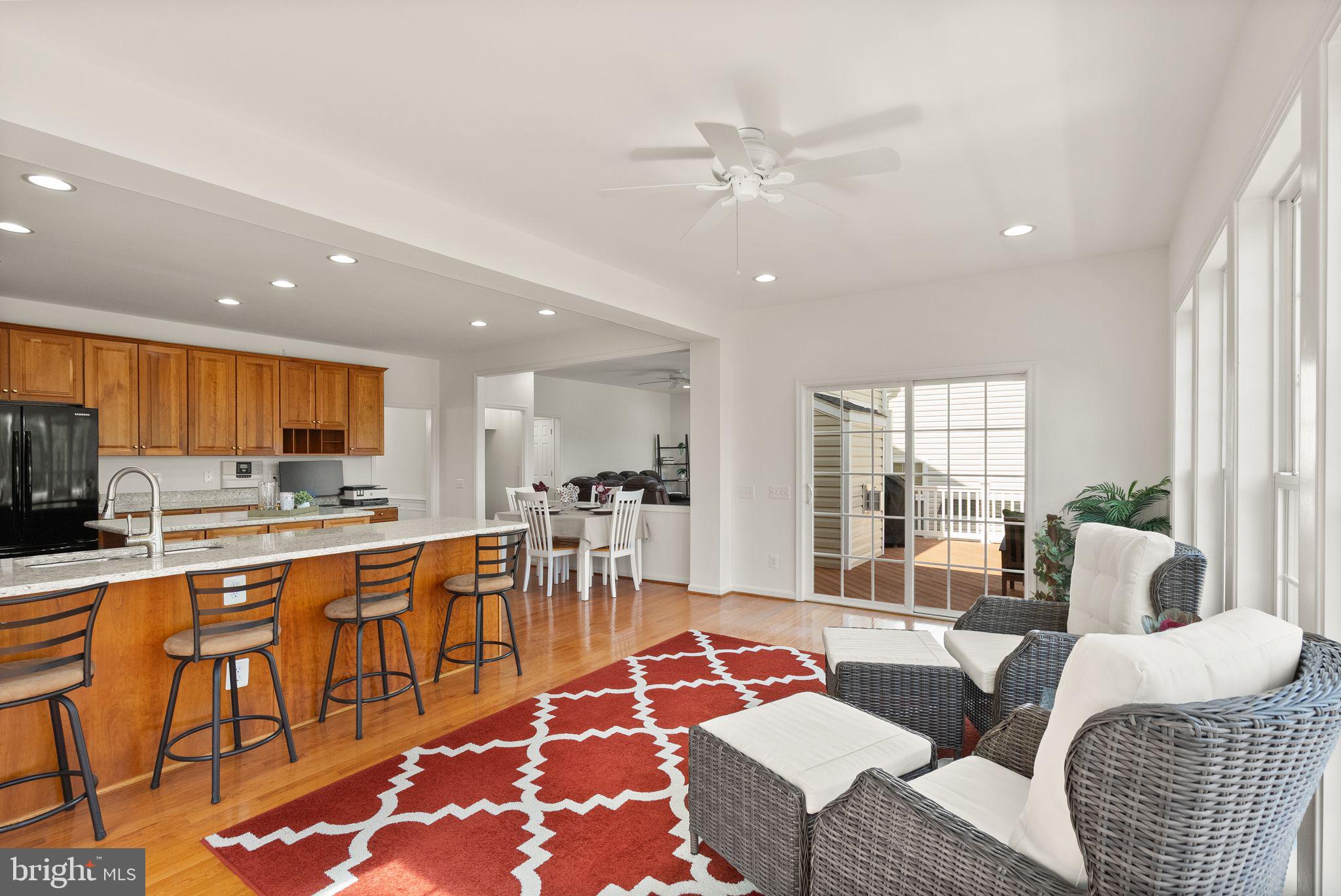 LAUREL HILL LANDBAY - Residential