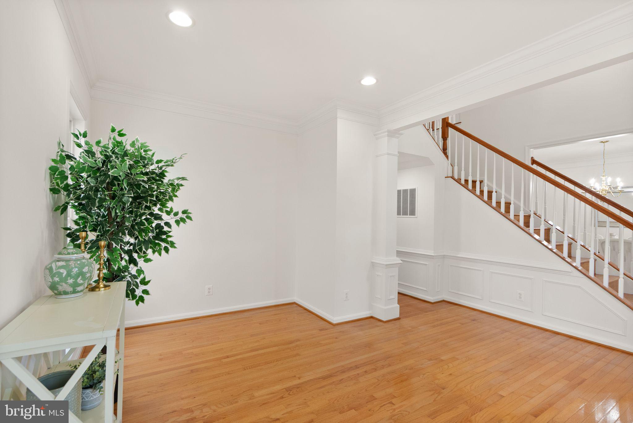 LAUREL HILL LANDBAY - Residential