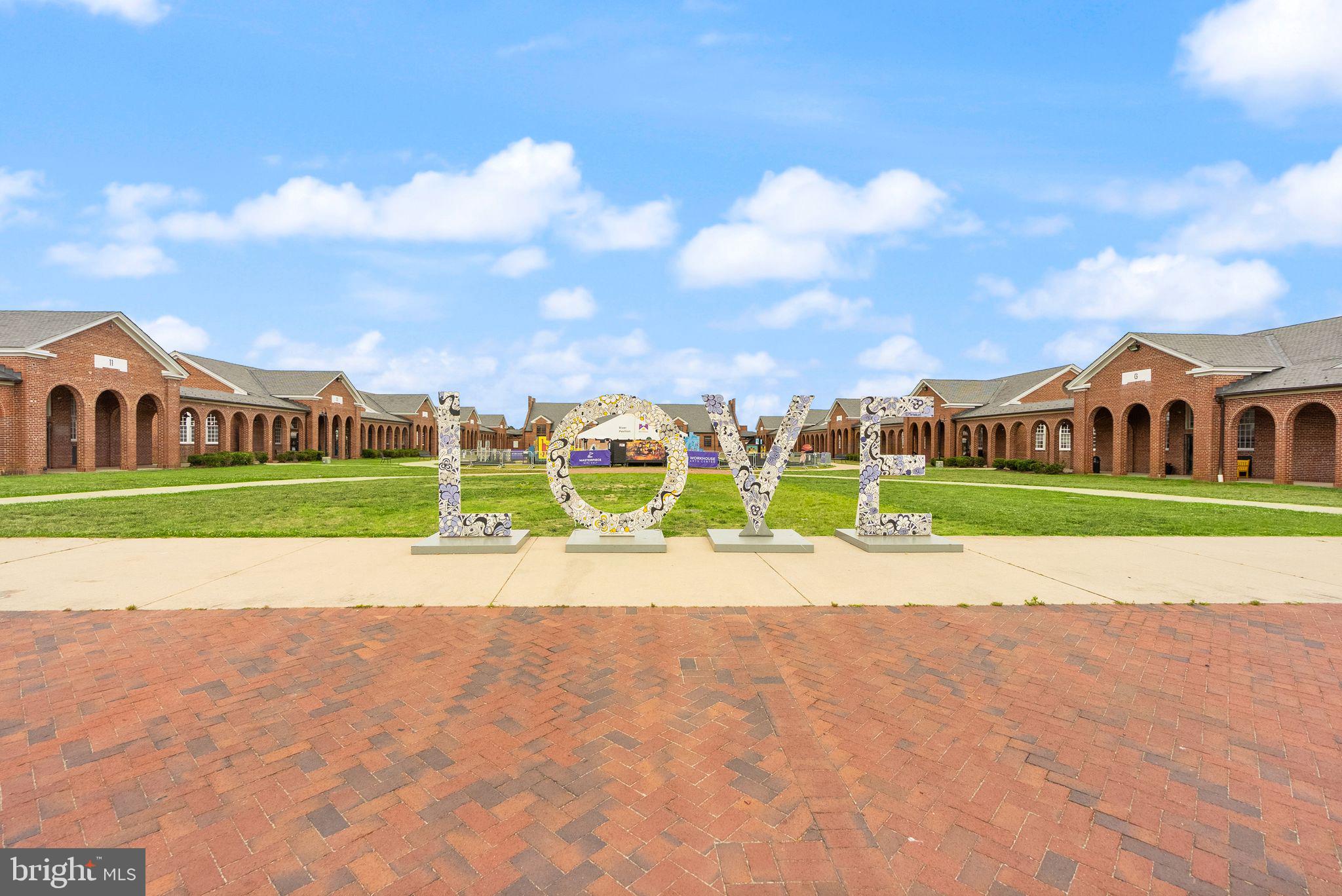 LAUREL HILL LANDBAY - Residential