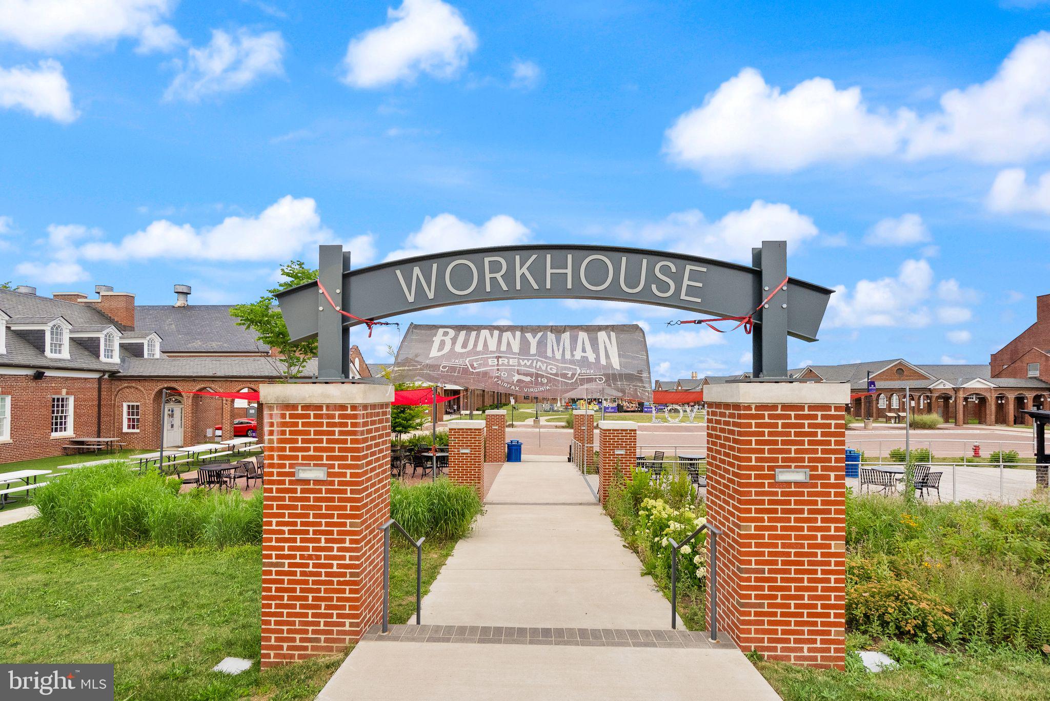 LAUREL HILL LANDBAY - Residential