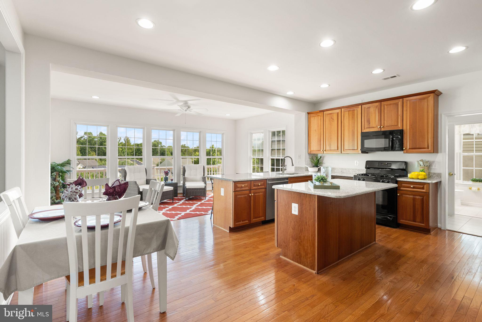 LAUREL HILL LANDBAY - Residential