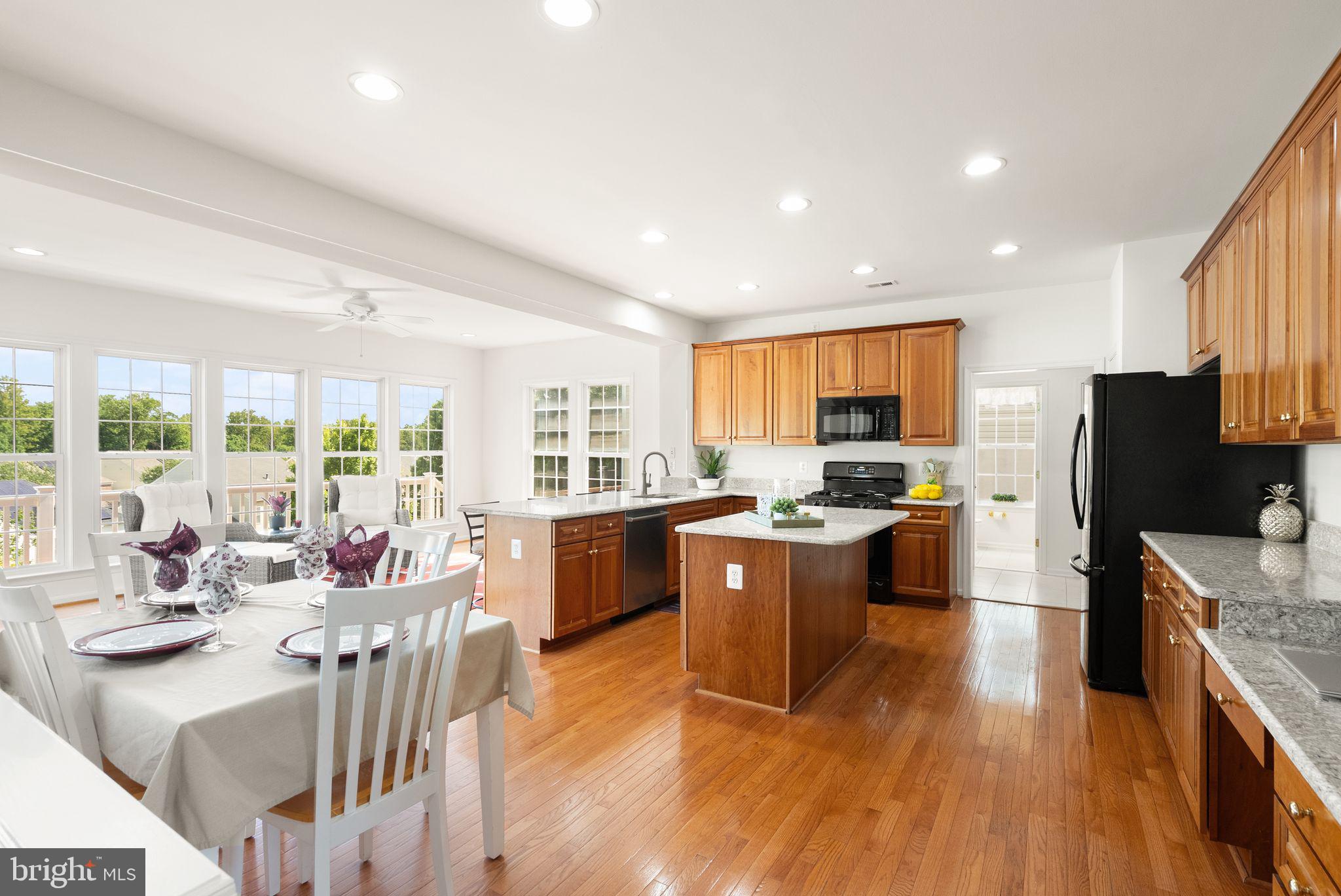LAUREL HILL LANDBAY - Residential