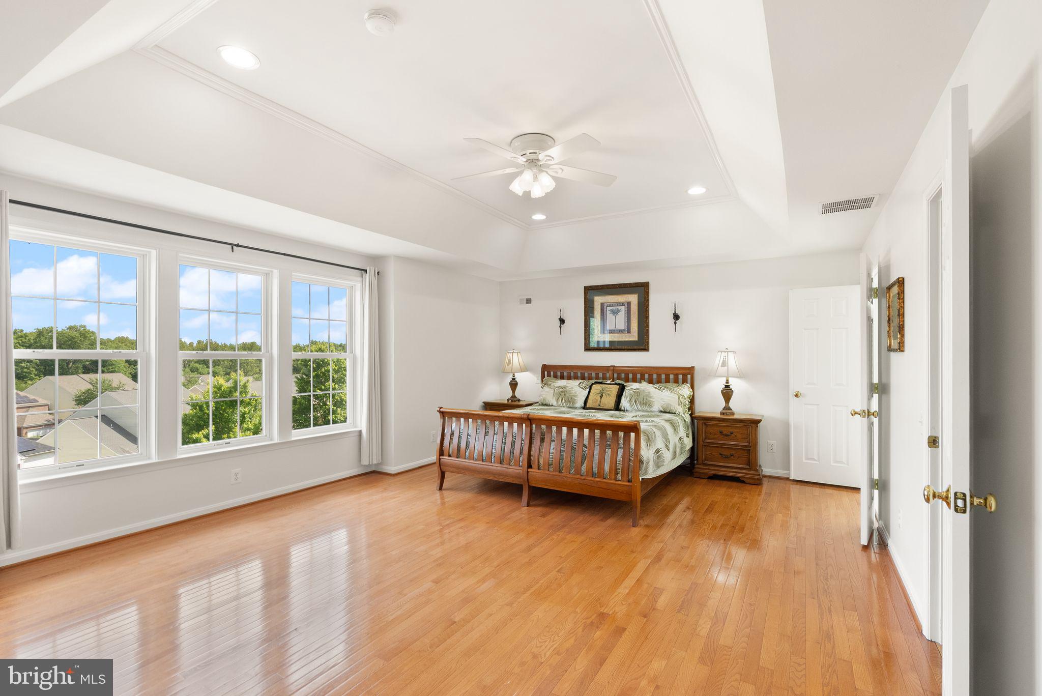 LAUREL HILL LANDBAY - Residential