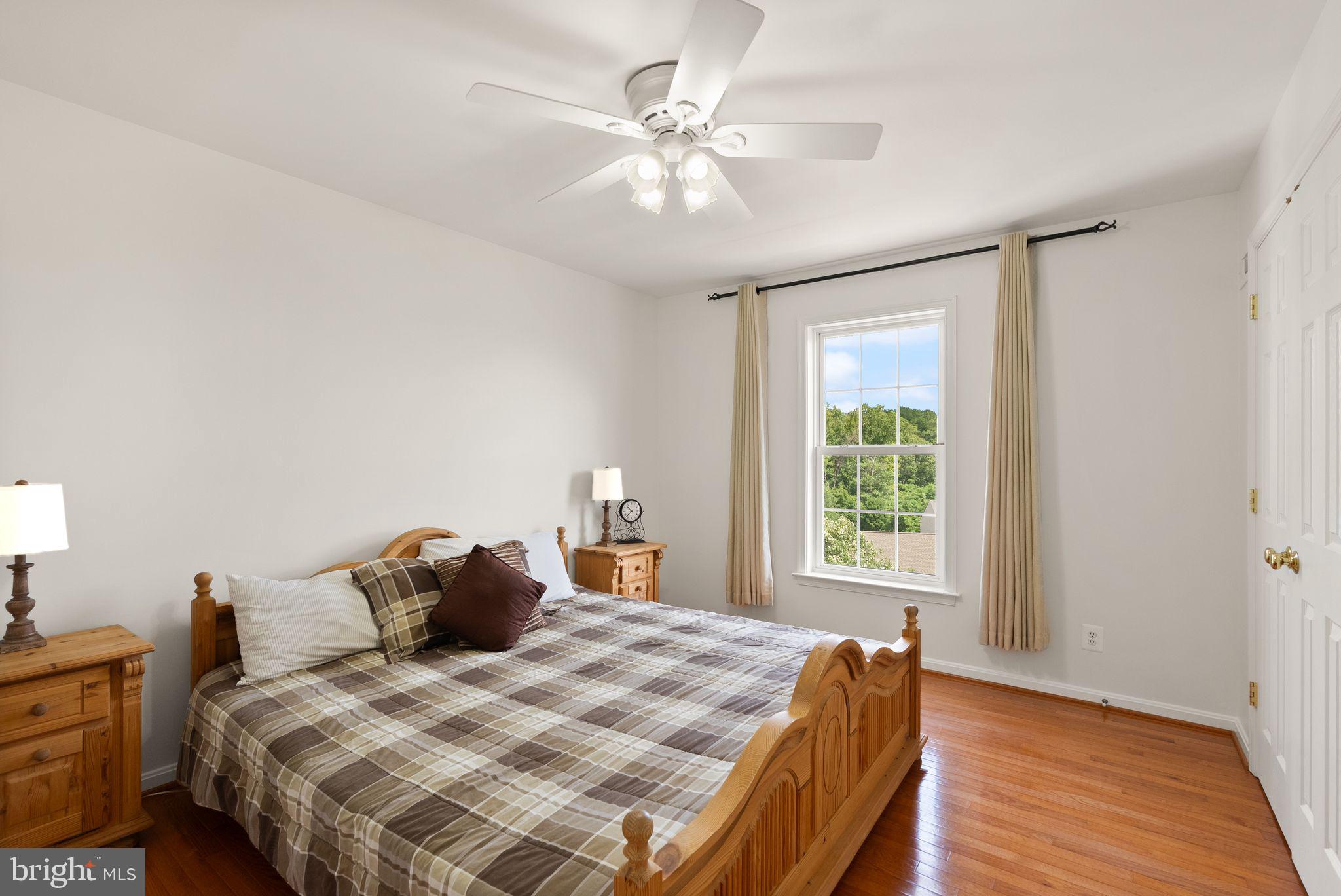 LAUREL HILL LANDBAY - Residential