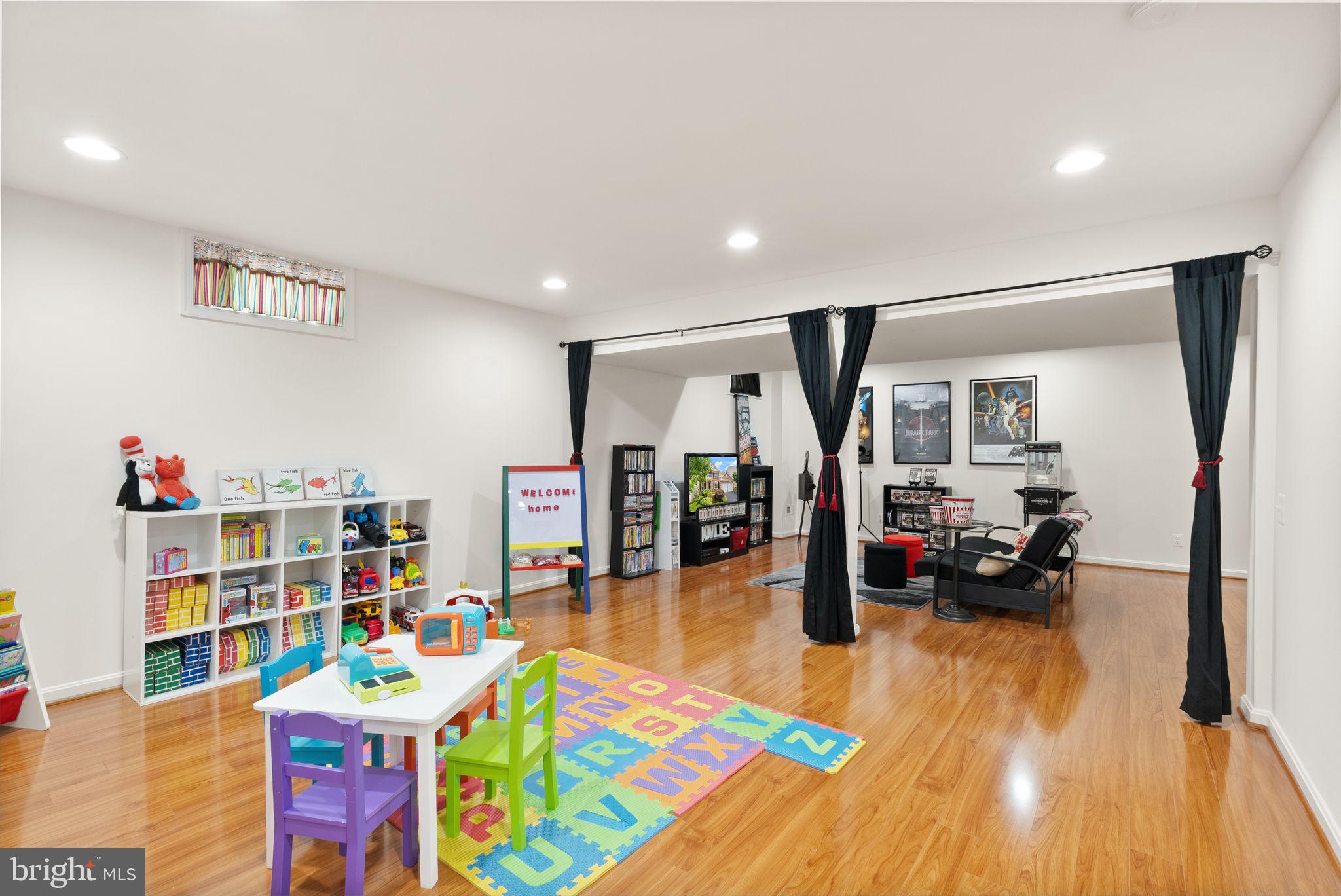 LAUREL HILL LANDBAY - Residential