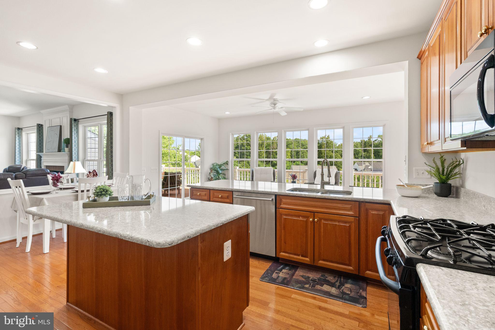 LAUREL HILL LANDBAY - Residential