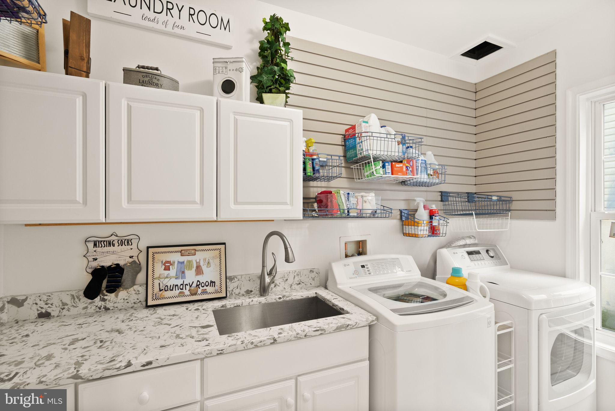 LAUREL HILL LANDBAY - Residential