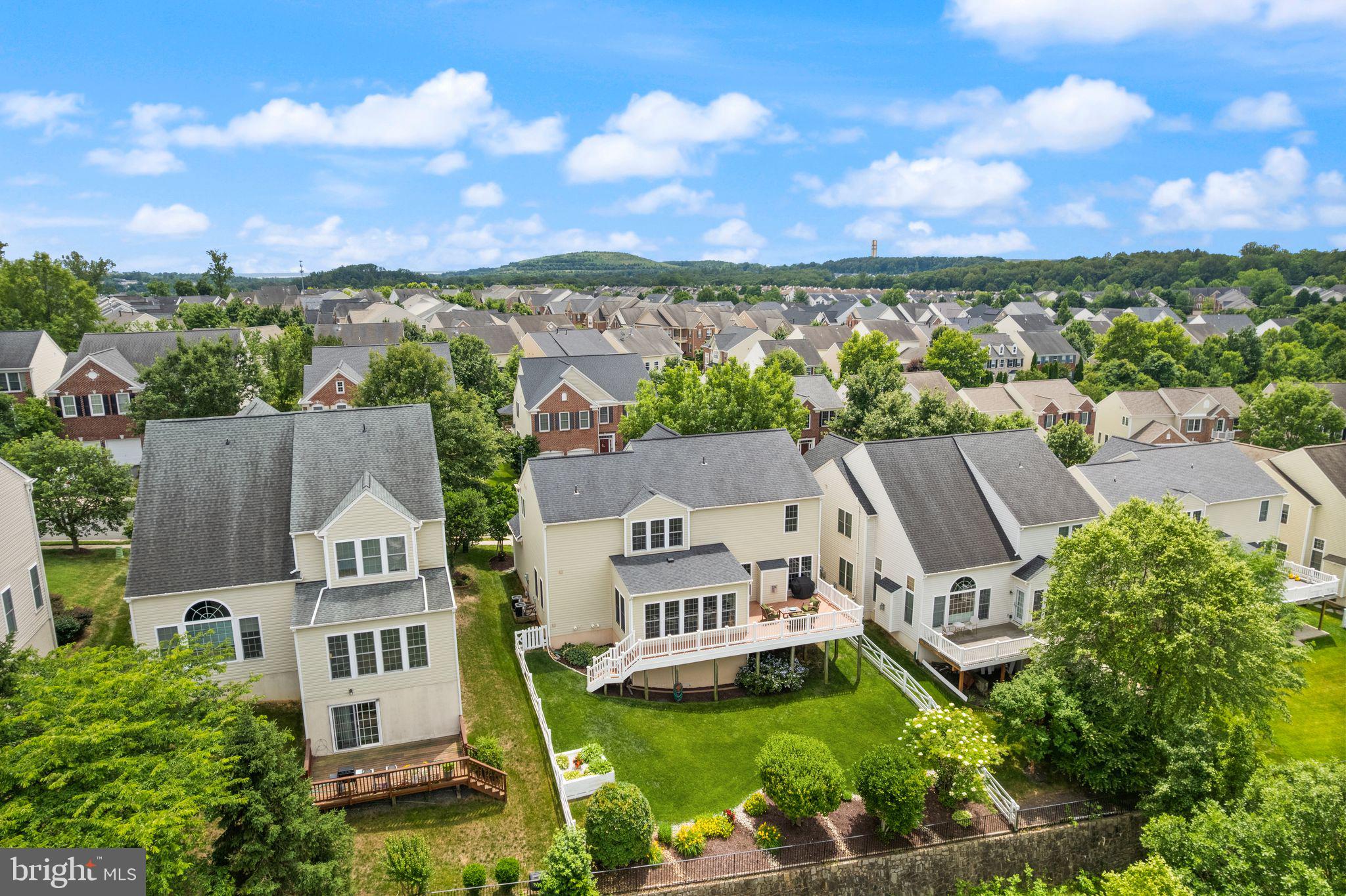 LAUREL HILL LANDBAY - Residential