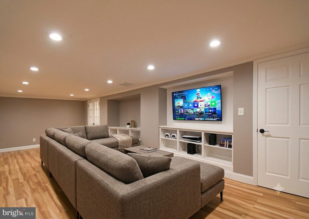 YARDLEY HUNT - Residential
