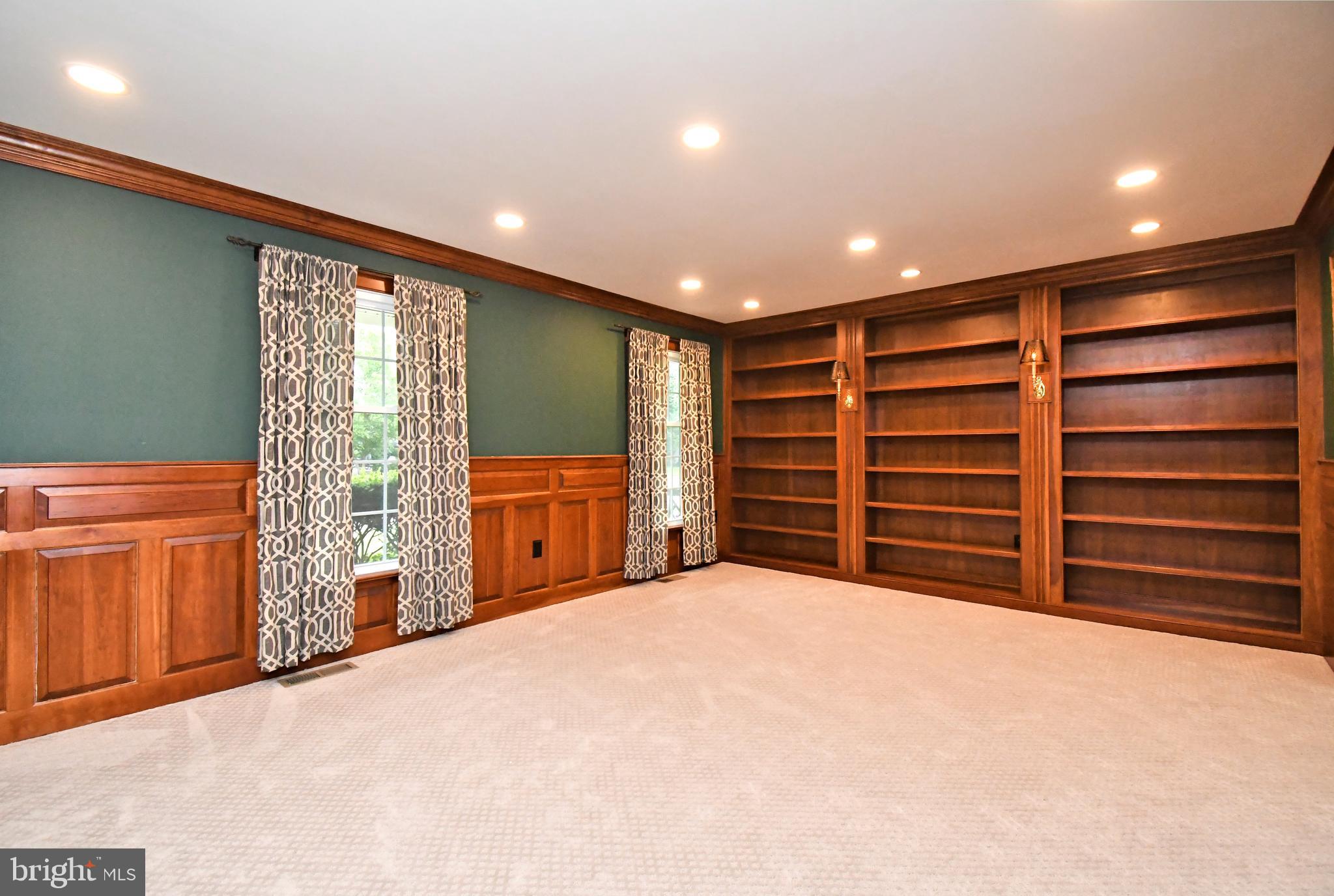 YARDLEY HUNT - Residential