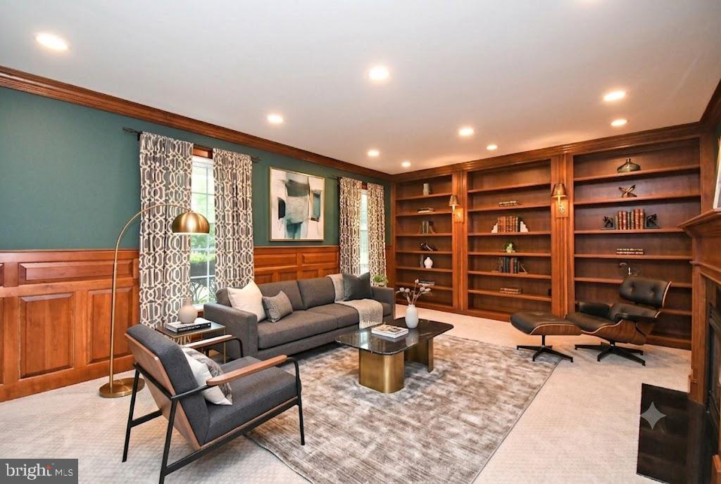 YARDLEY HUNT - Residential