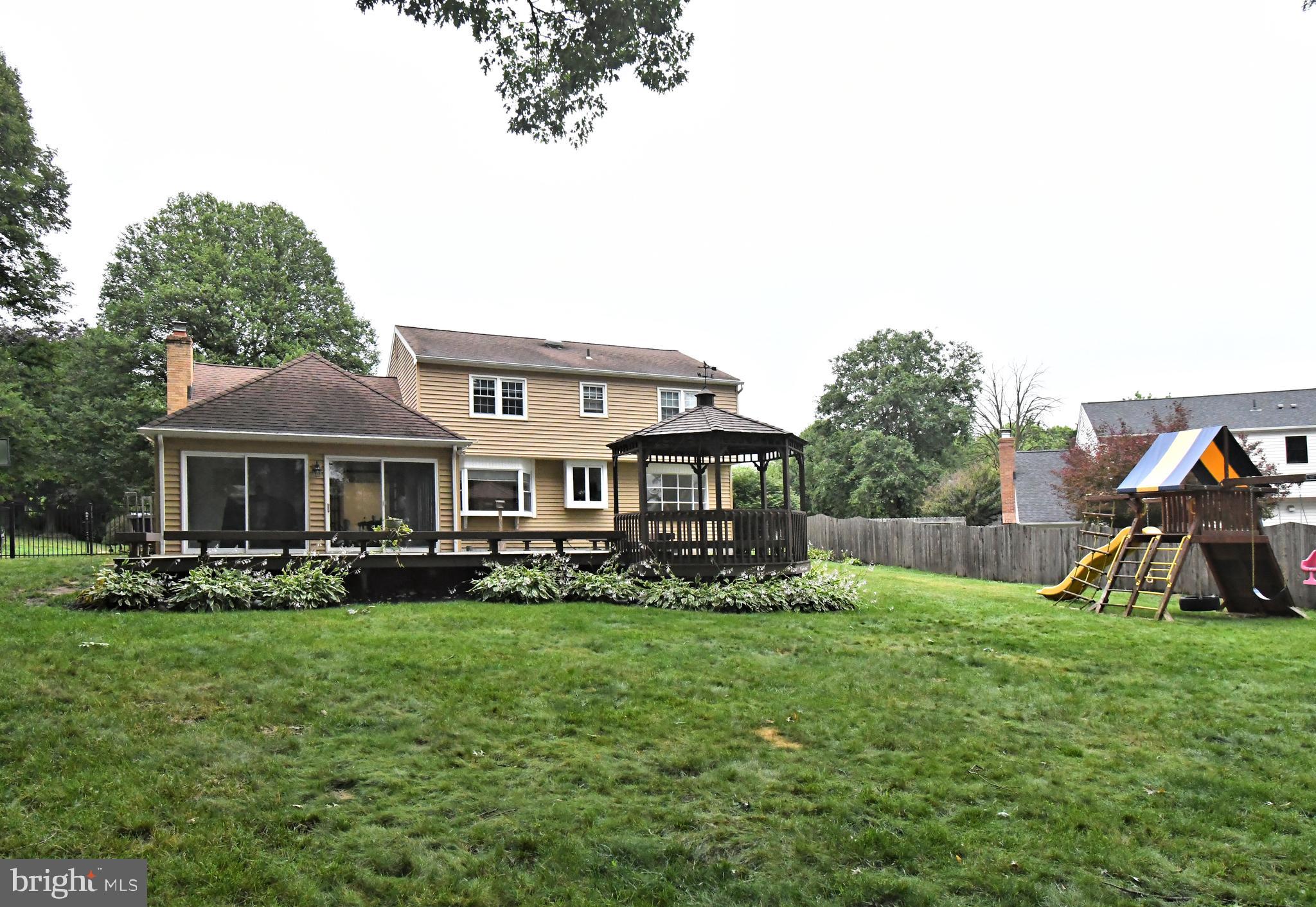 YARDLEY HUNT - Residential